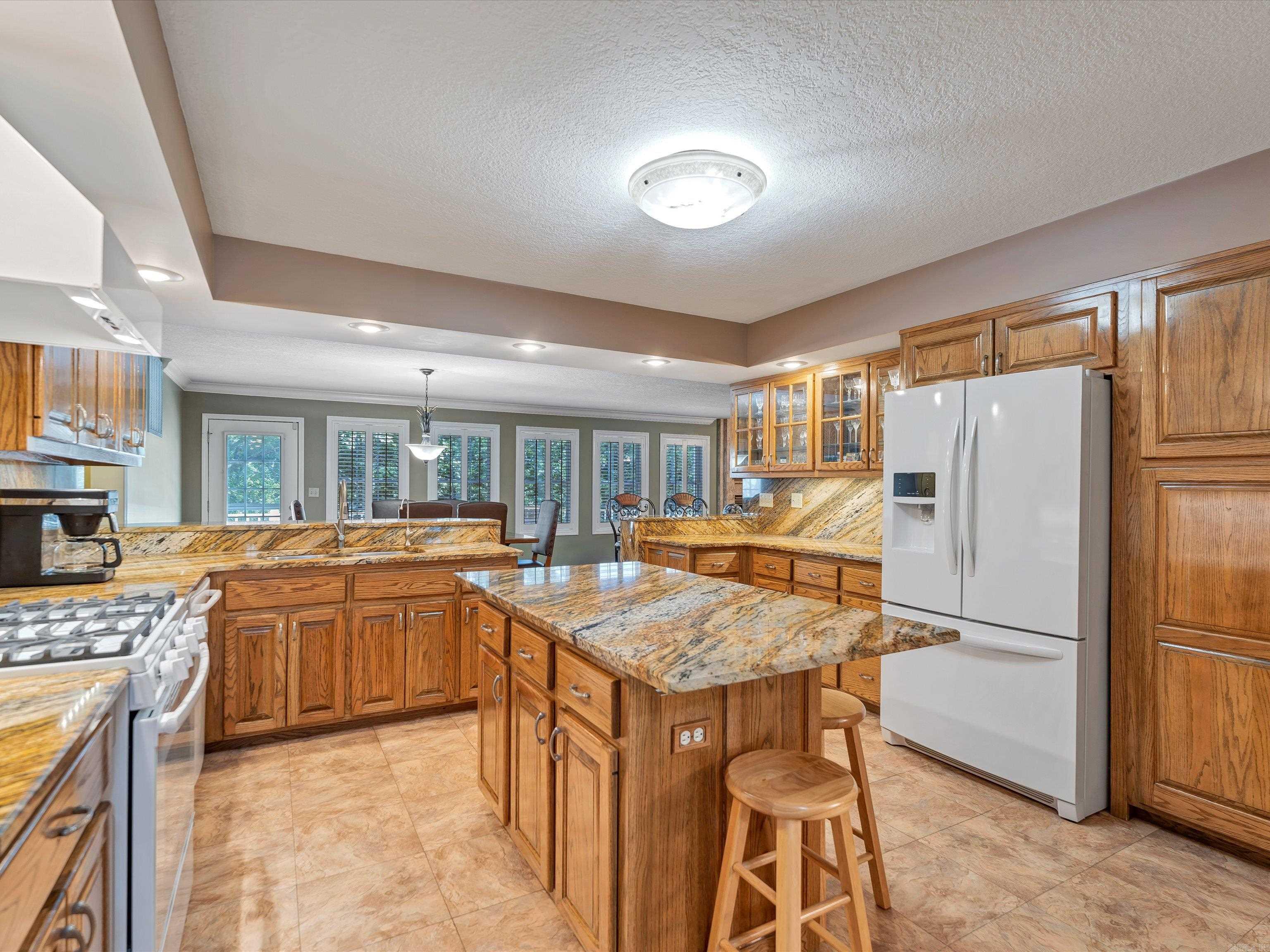 RAINBOW HTS - Residential