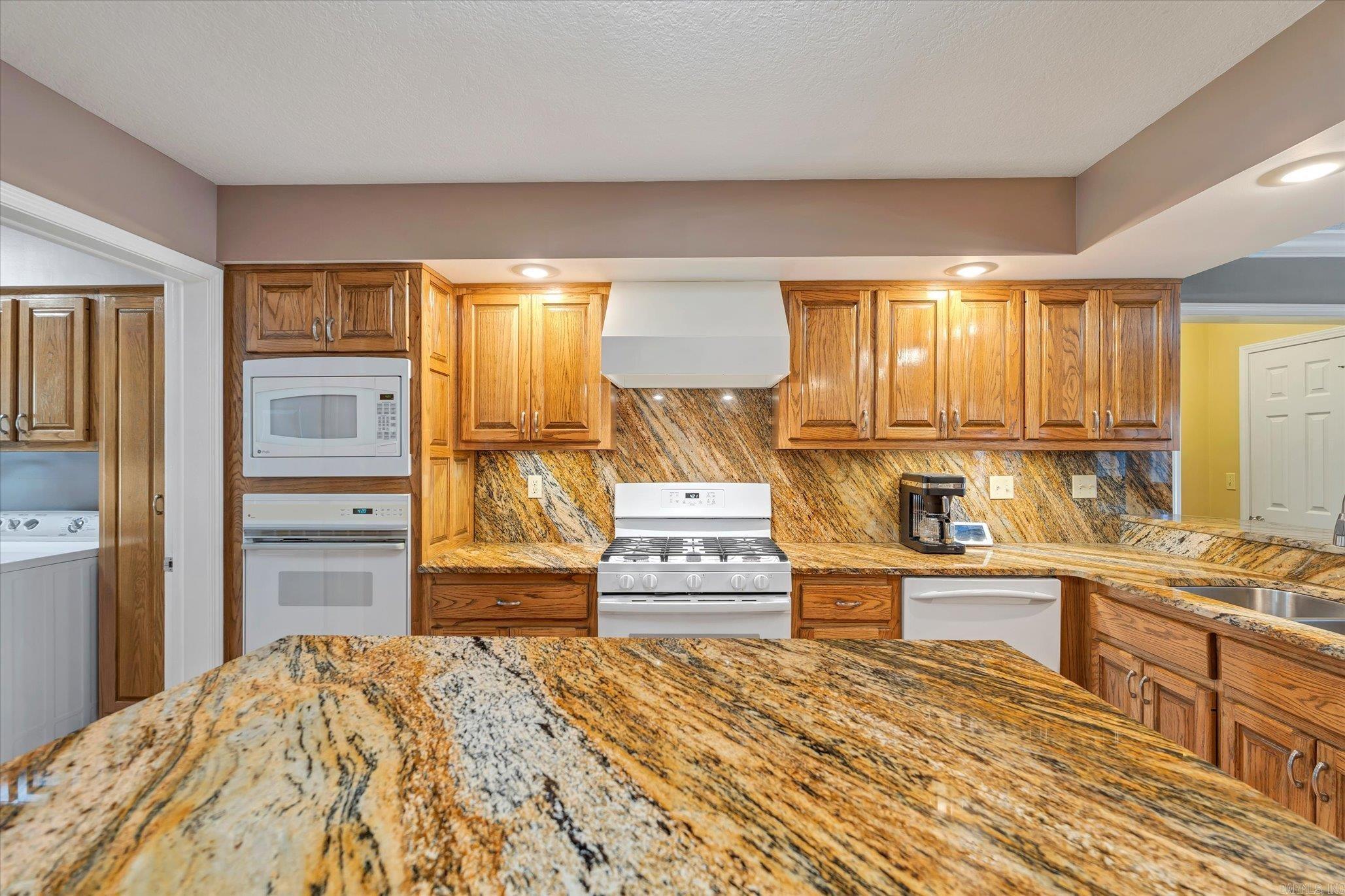 RAINBOW HTS - Residential