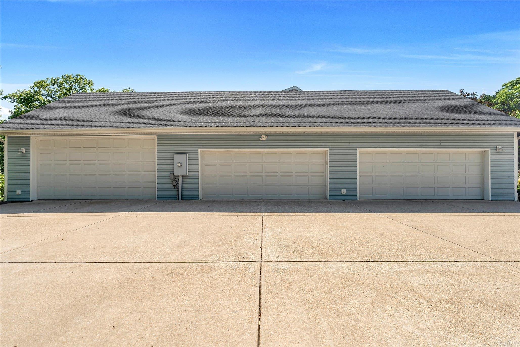 RAINBOW HTS - Residential