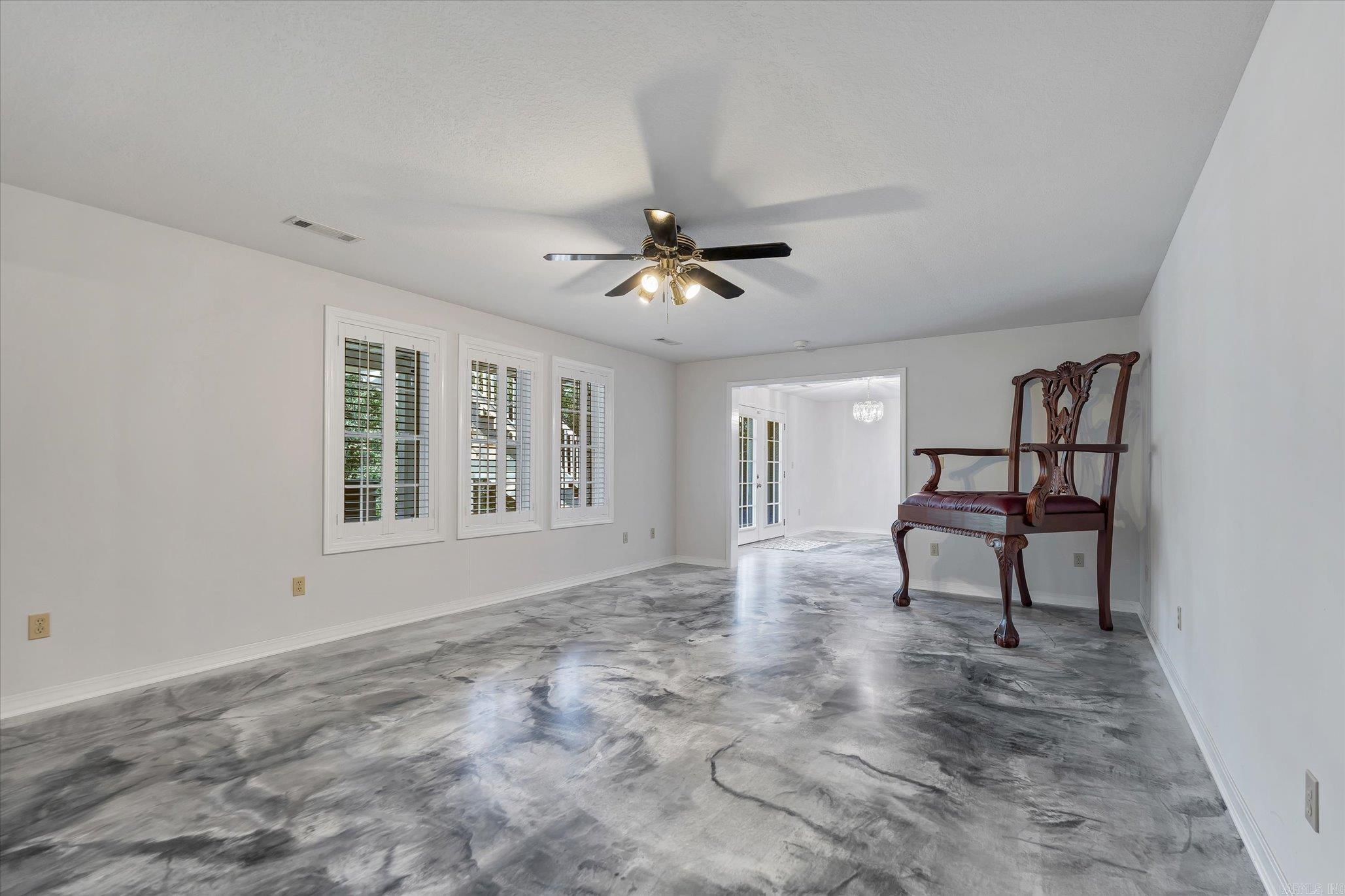 RAINBOW HTS - Residential