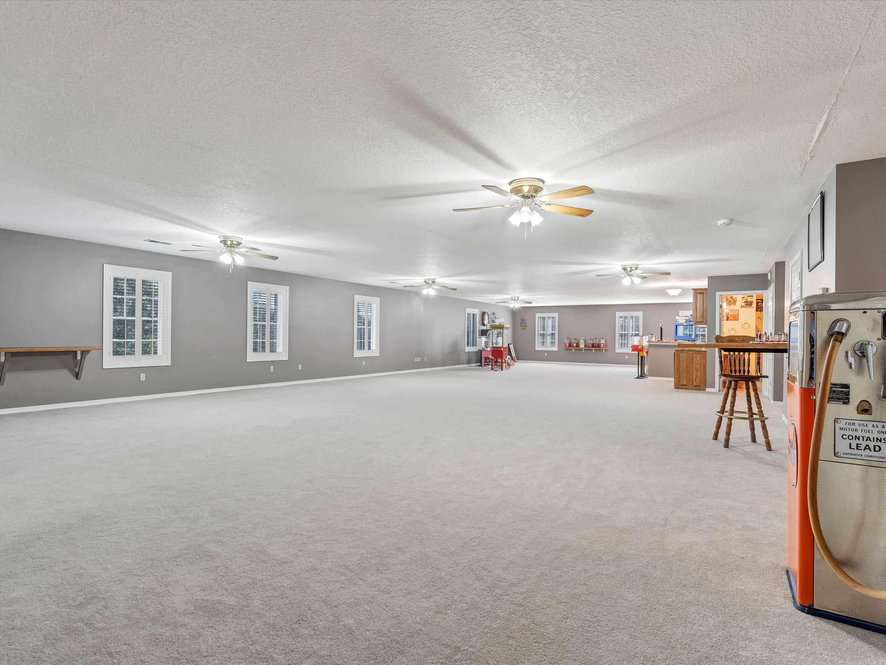 RAINBOW HTS - Residential