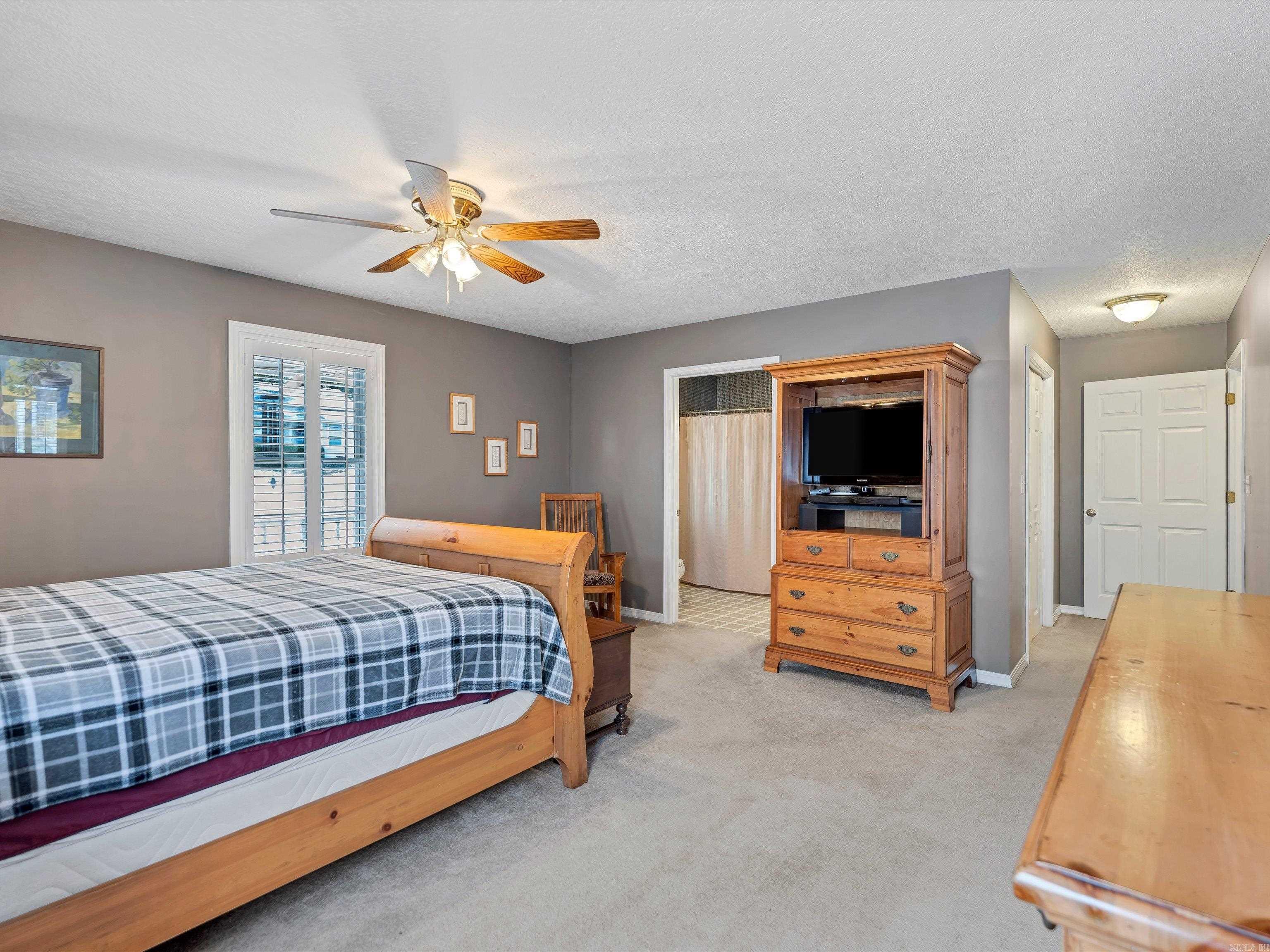 RAINBOW HTS - Residential