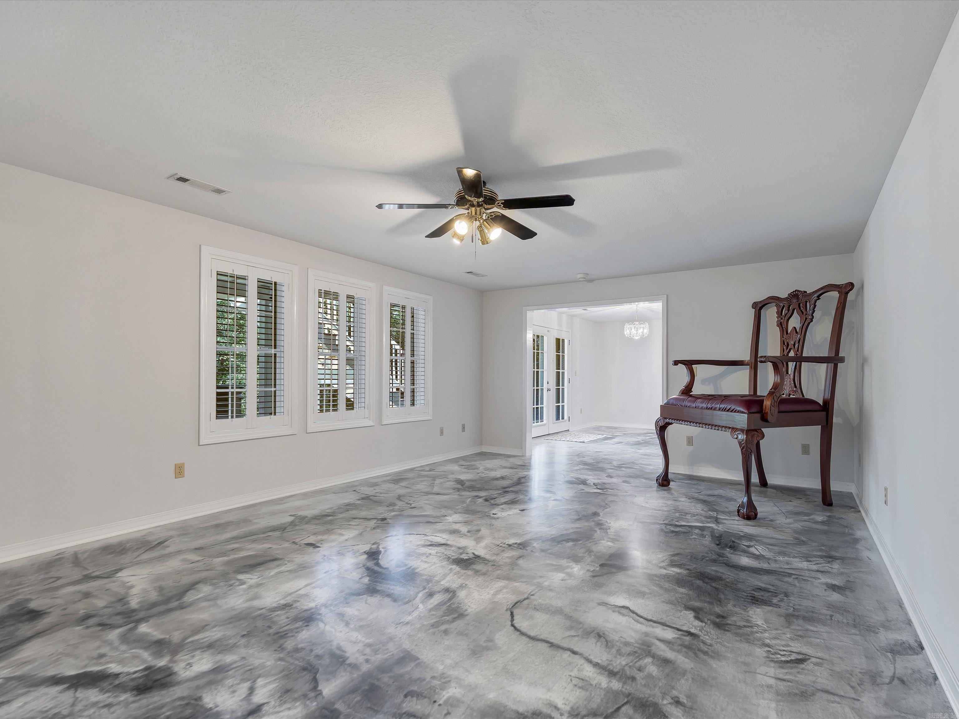 RAINBOW HTS - Residential