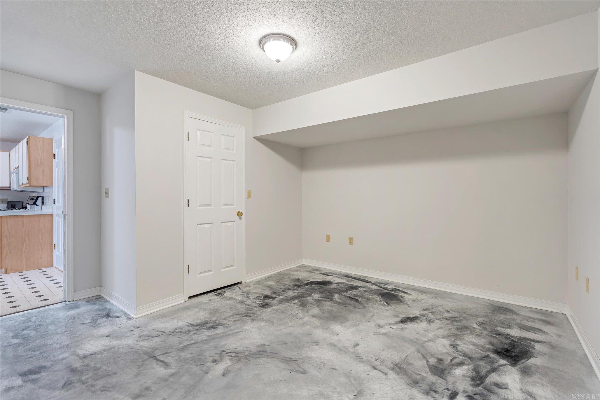 RAINBOW HTS - Residential