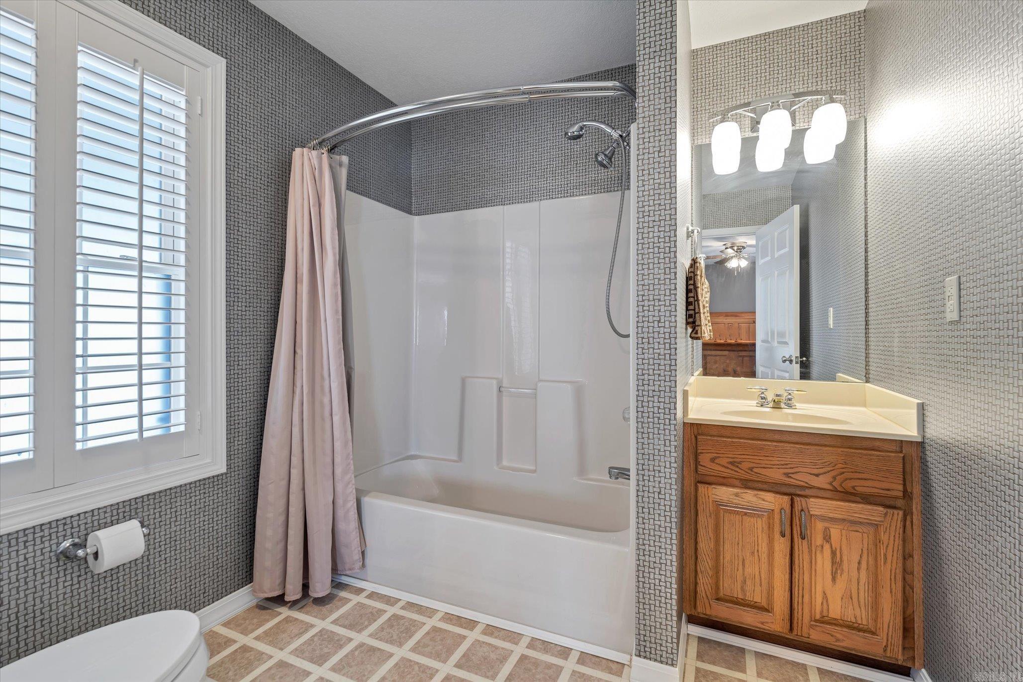 RAINBOW HTS - Residential