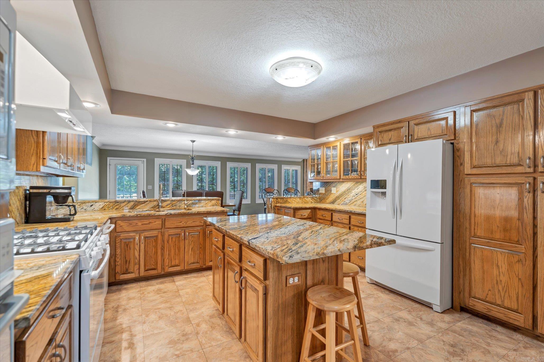 RAINBOW HTS - Residential