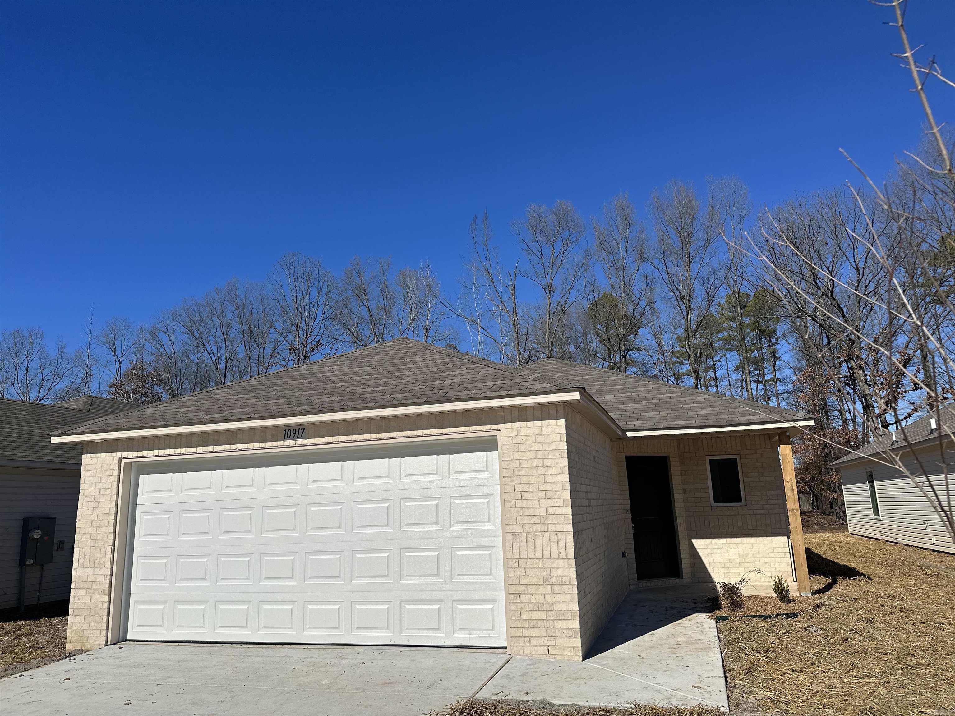 COUNTRY CLUB OF ARK THE - Residential