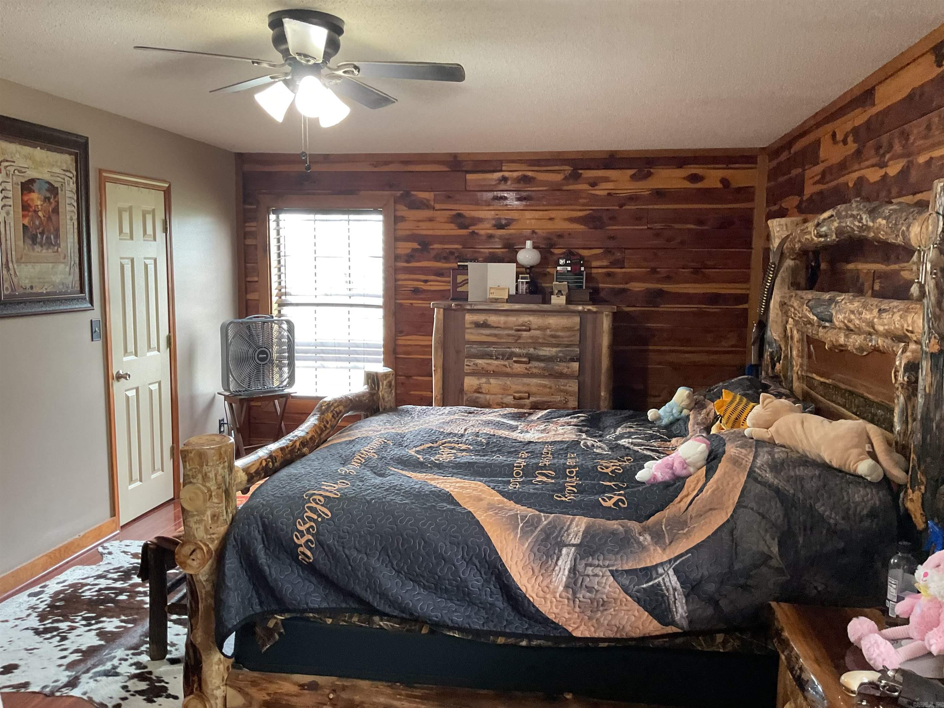 CEDAR VALLEY - Residential