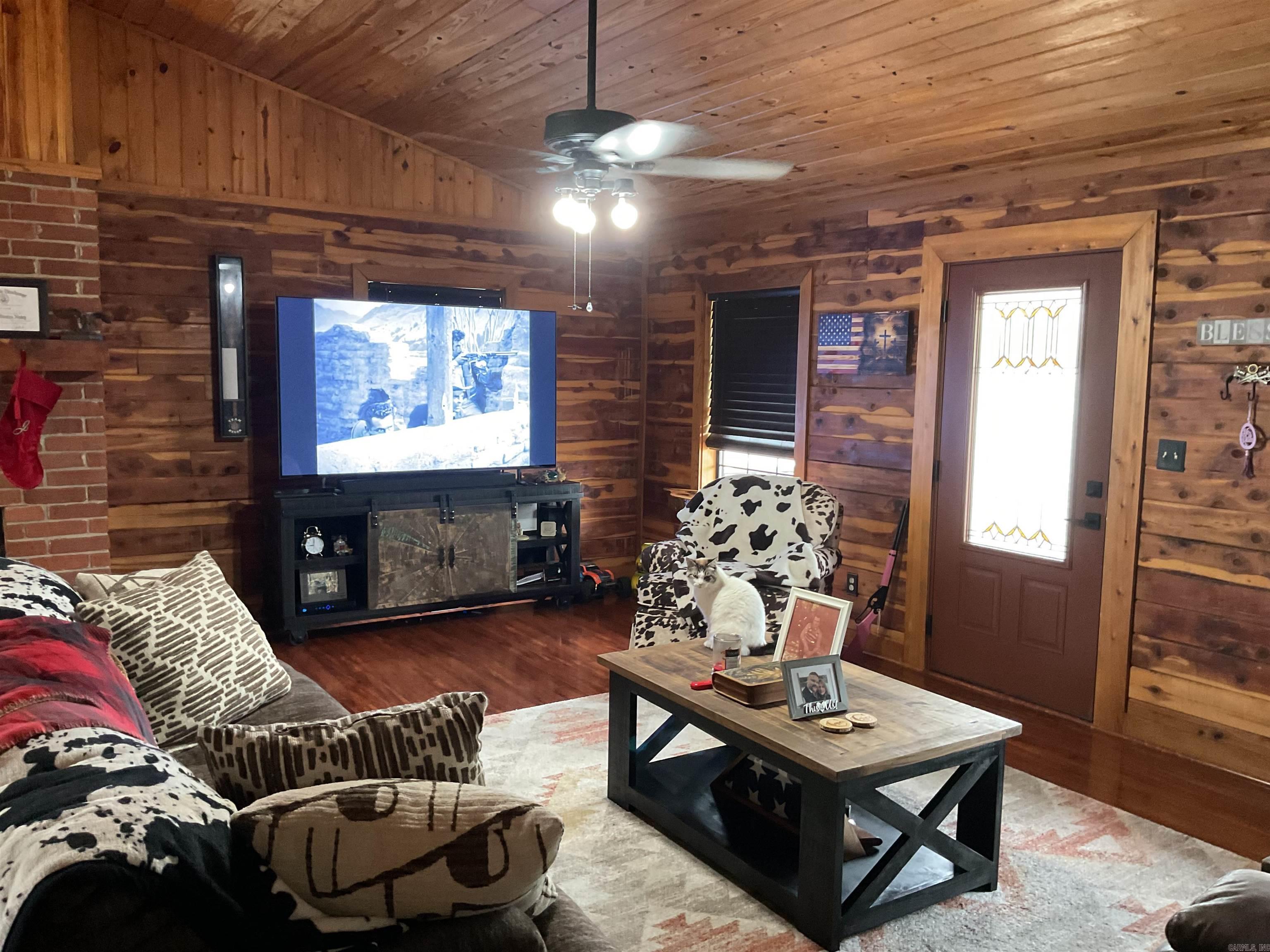 CEDAR VALLEY - Residential