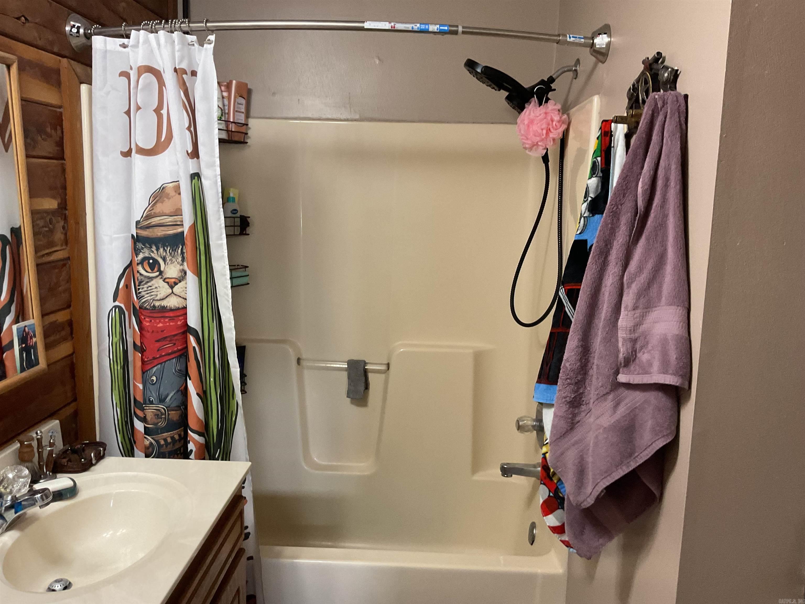 CEDAR VALLEY - Residential