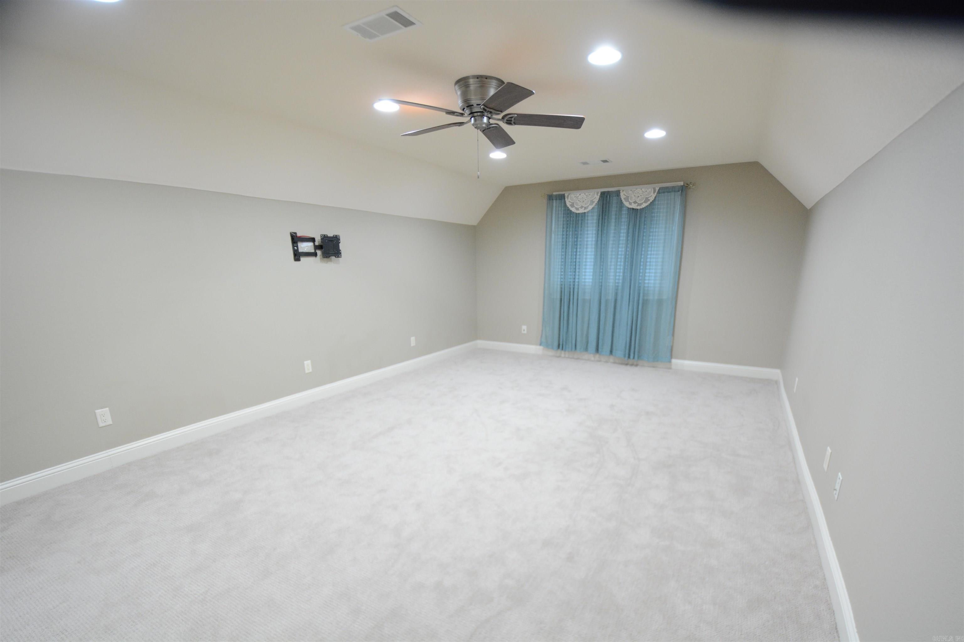 Red Oak Ridge - Residential