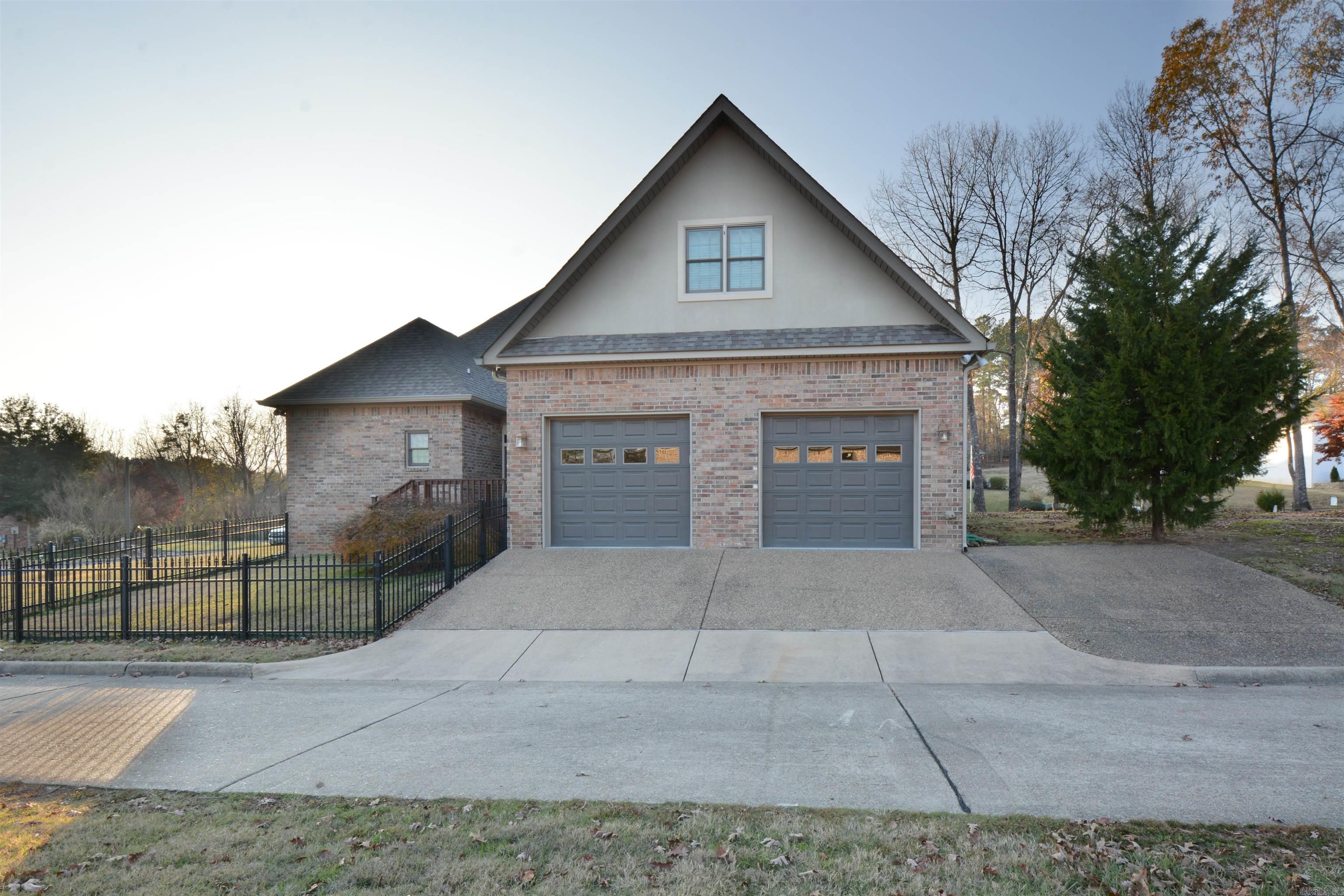 Red Oak Ridge - Residential