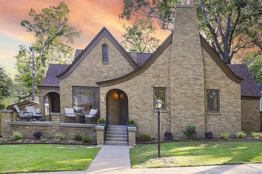 Fairfax Terrace - Residential