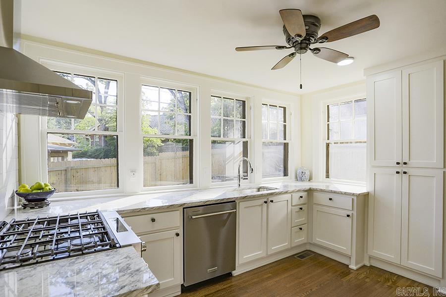 Fairfax Terrace - Residential