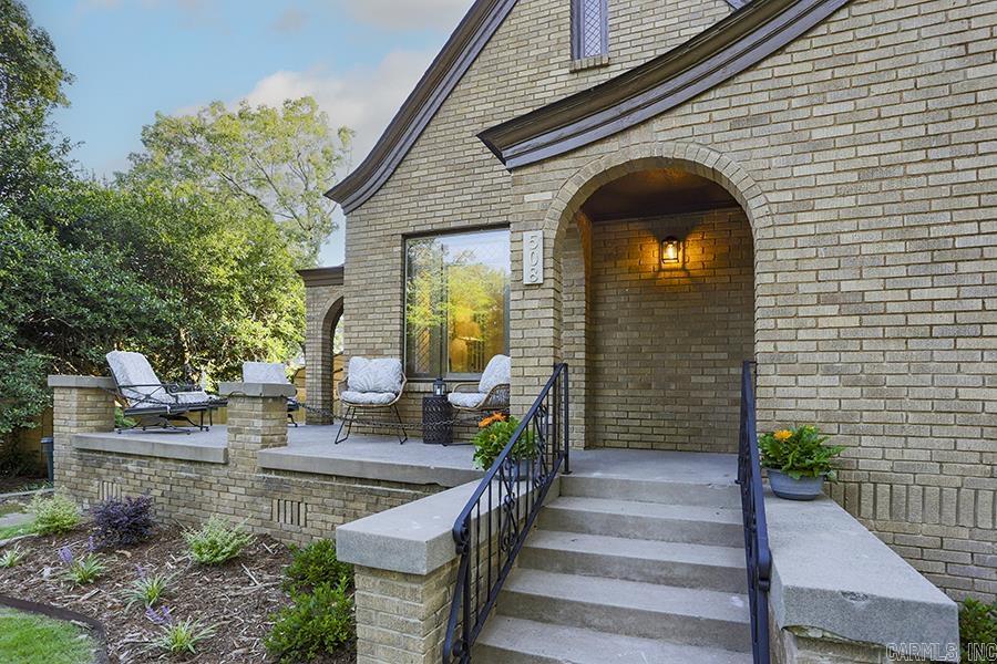 Fairfax Terrace - Residential