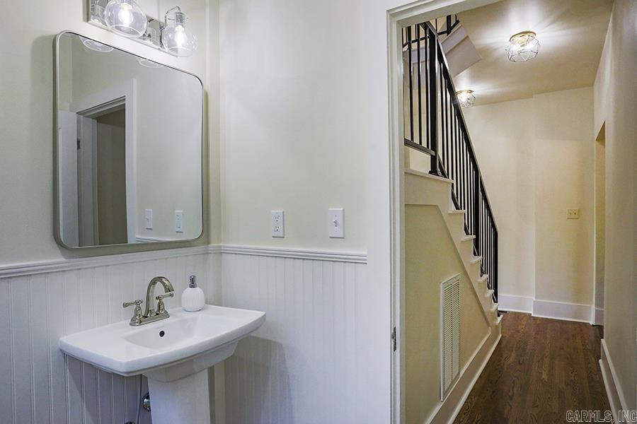 Fairfax Terrace - Residential