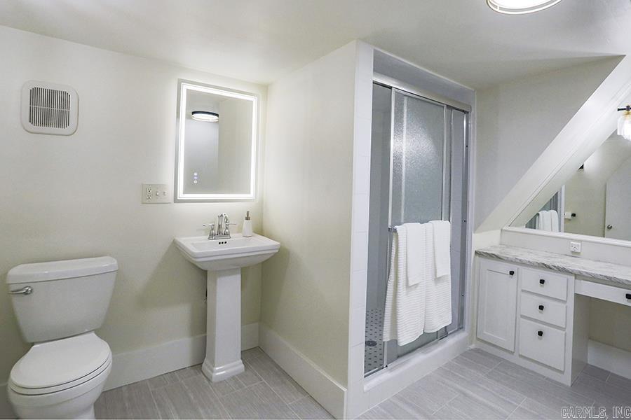 Fairfax Terrace - Residential