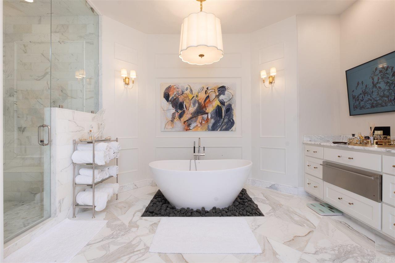 CHENAL DOWNS - Residential