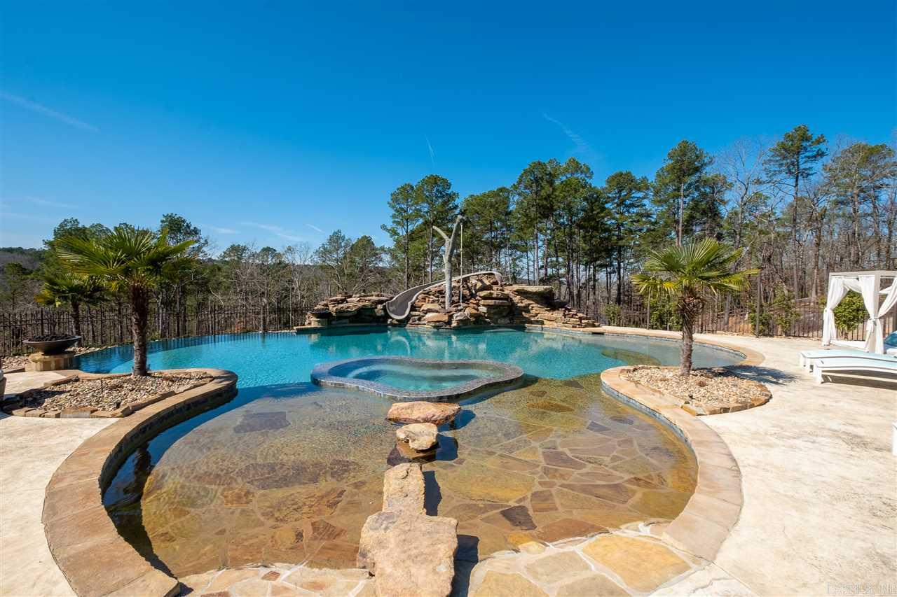 CHENAL DOWNS - Residential