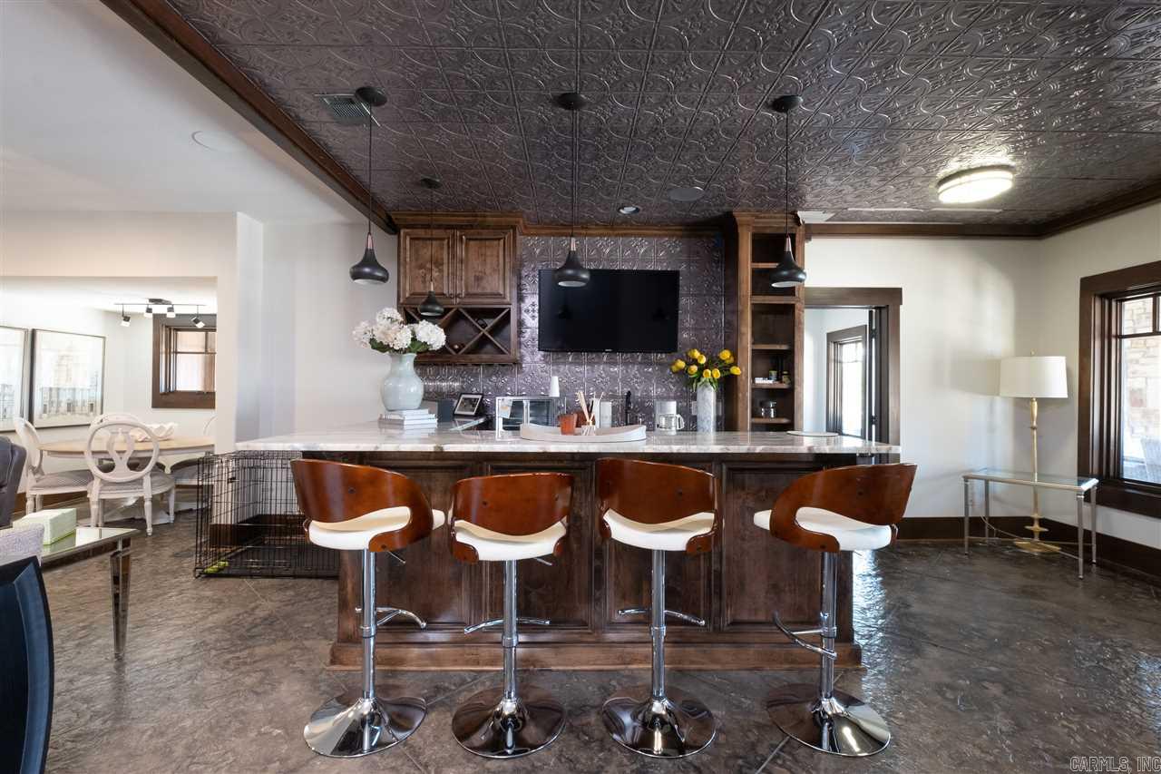 CHENAL DOWNS - Residential