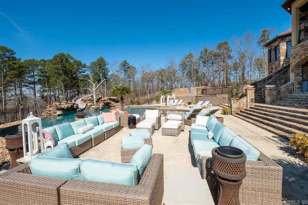 CHENAL DOWNS - Residential