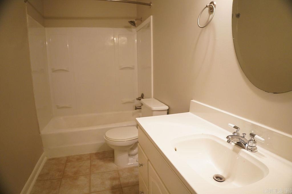 SOUTH LAKEVIEW - Residential