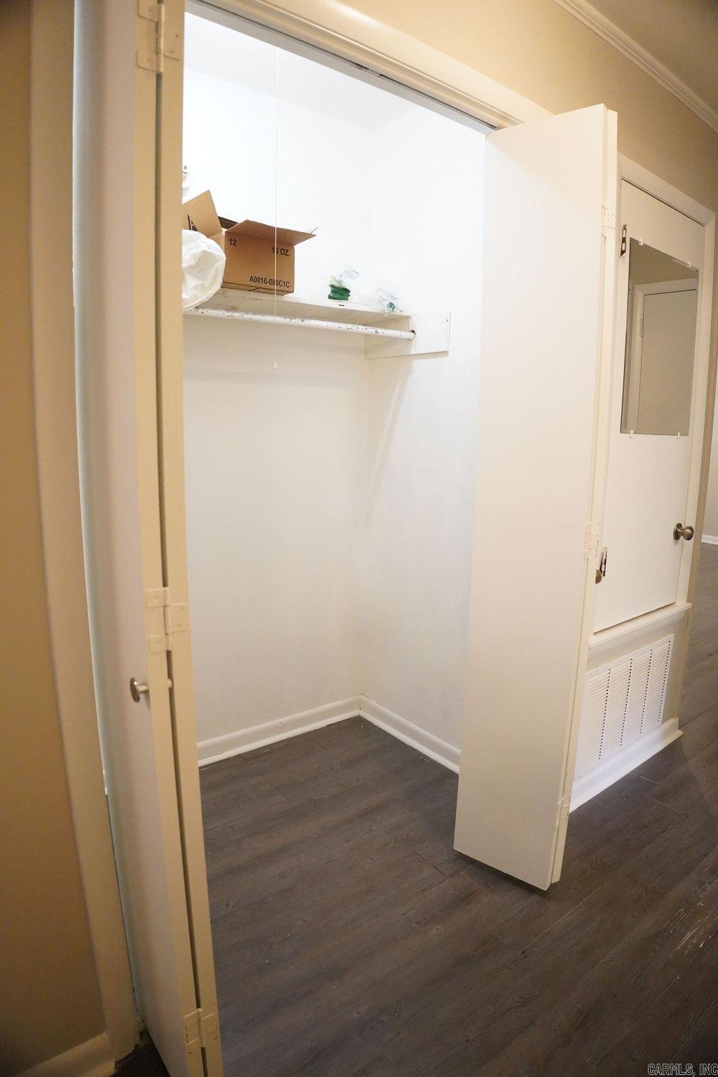 SOUTH LAKEVIEW - Residential