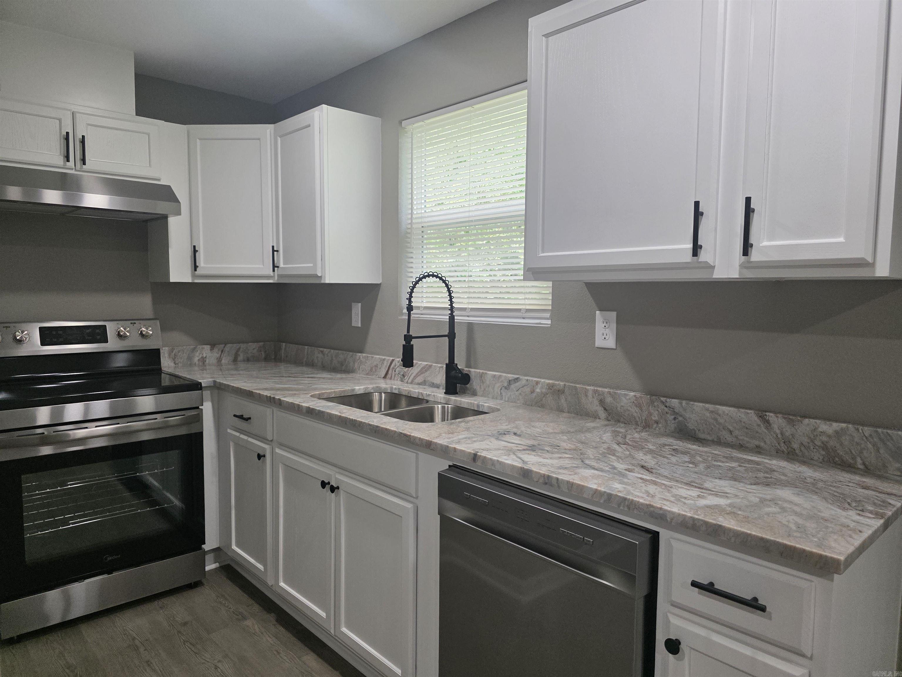 JULIE ADDN - NORTH LITTLE ROCK - Residential Lease