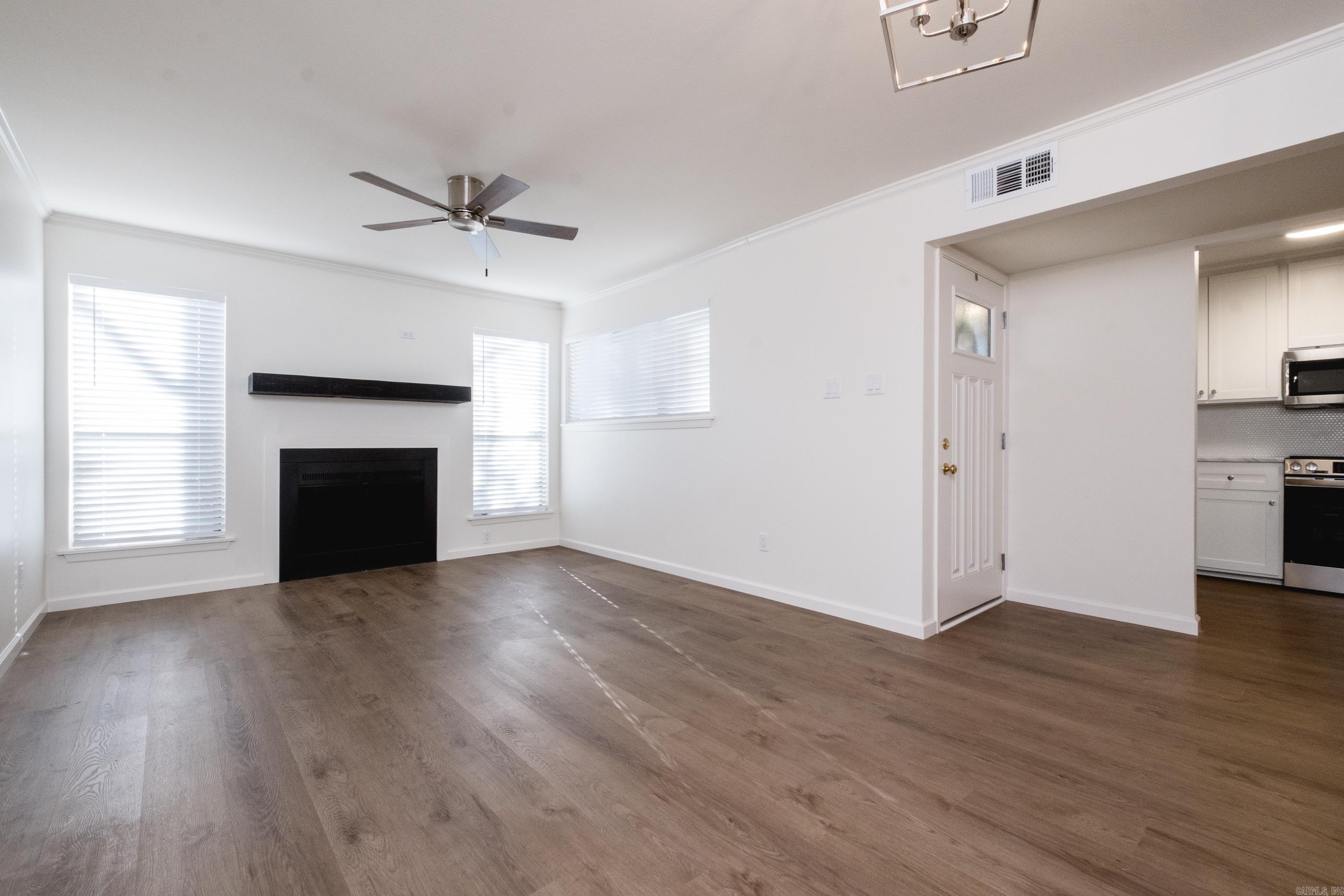 PLEASANTWOOD CONDOS - Residential