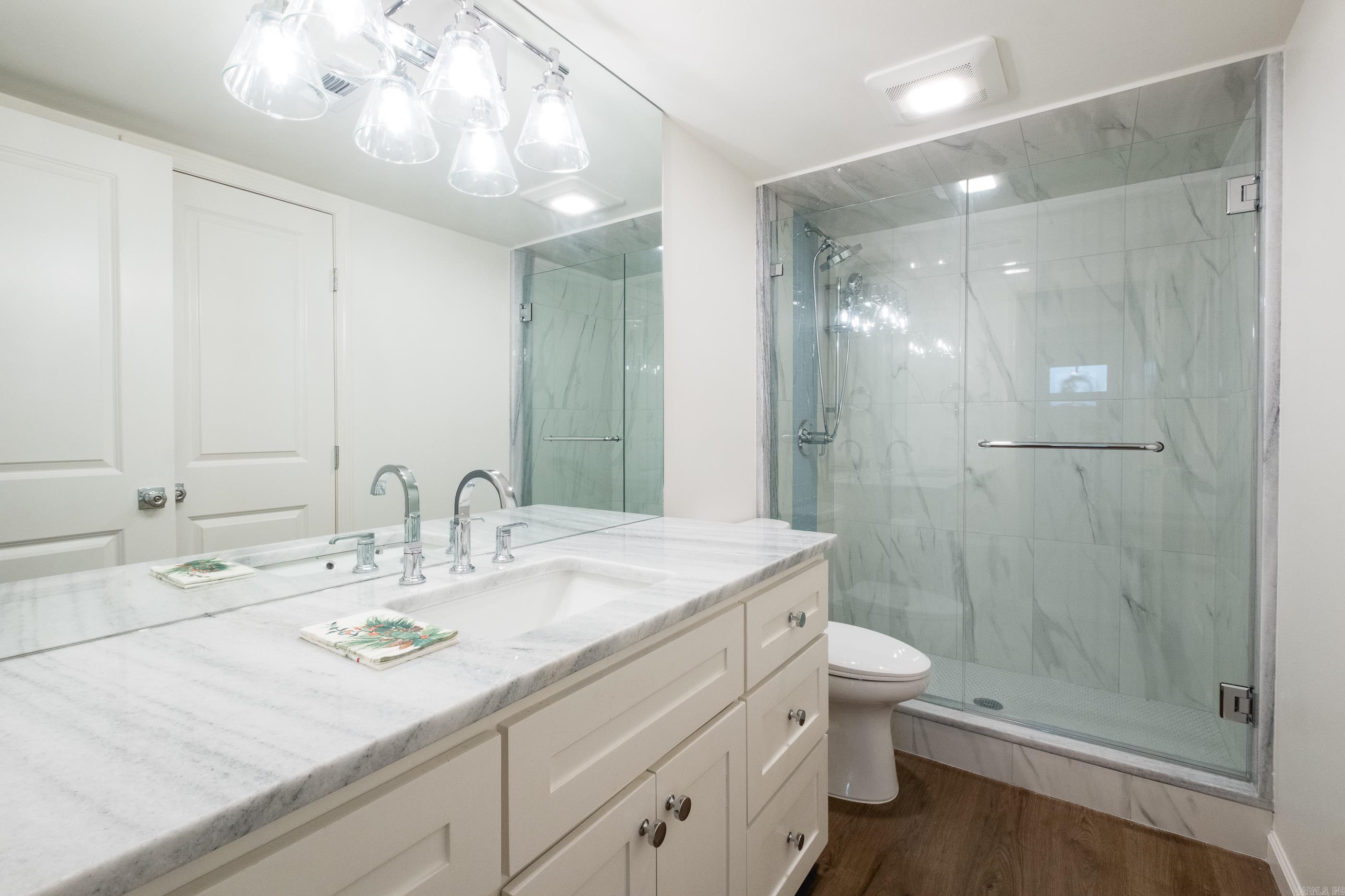 PLEASANTWOOD CONDOS - Residential