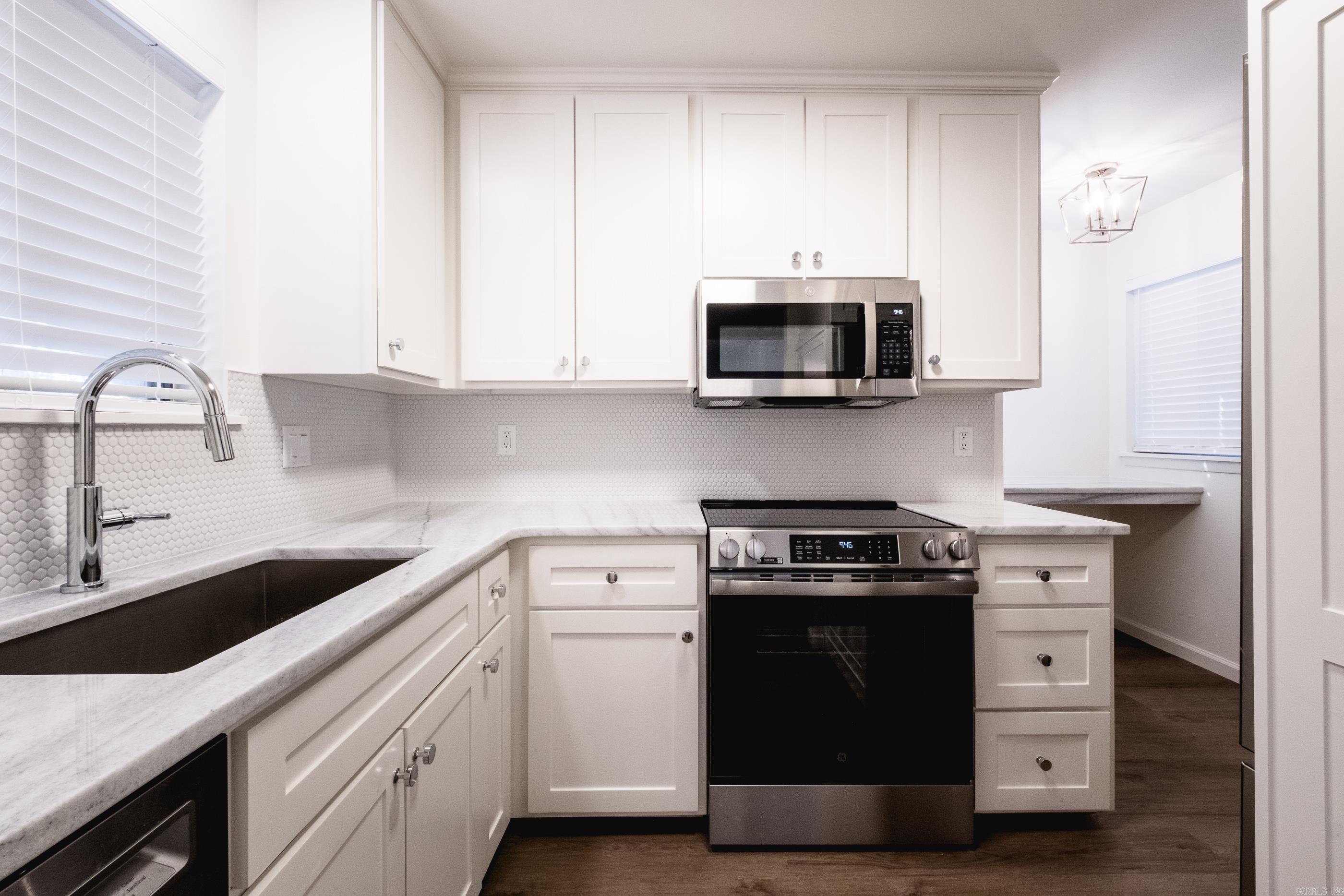 PLEASANTWOOD CONDOS - Residential