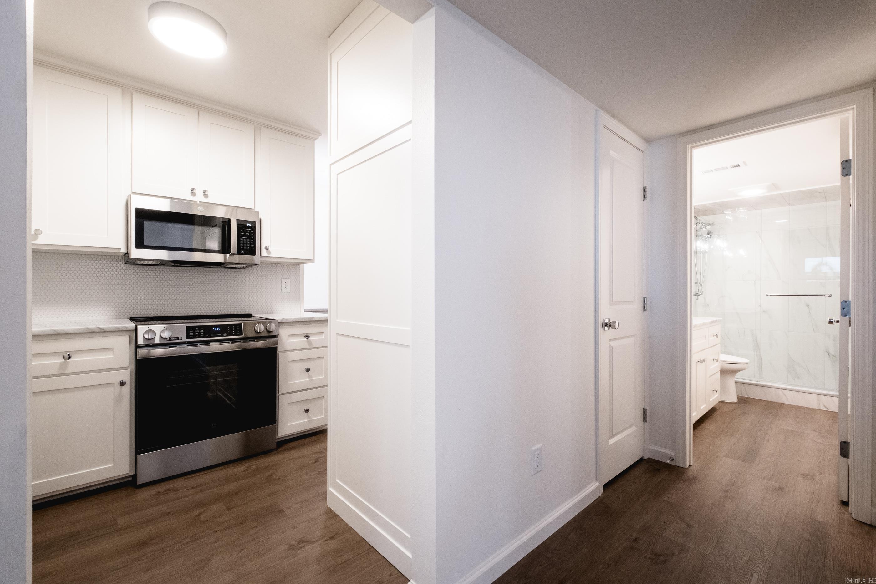 PLEASANTWOOD CONDOS - Residential