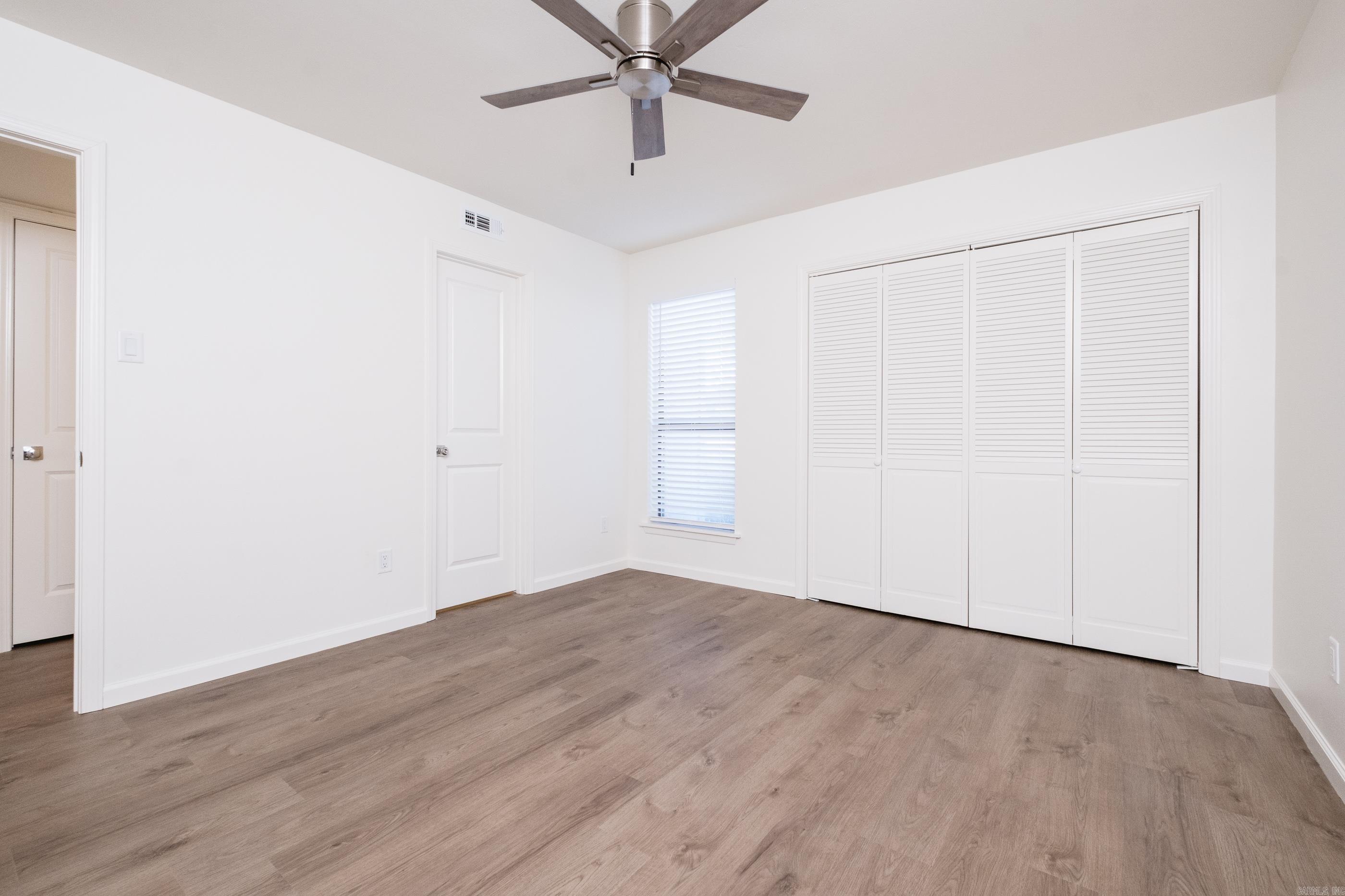 PLEASANTWOOD CONDOS - Residential