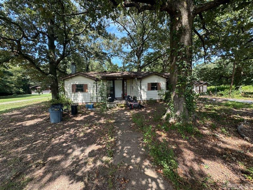 2.45 acres in Lonoke! Country living but close enough to I40 - get to Lonoke and North Little Rock easily. Priced to fix up any way you wish! No seller property disclosure. Year built provided by seller. AGENTS SEE REMARKS REGARDING FINANCING.