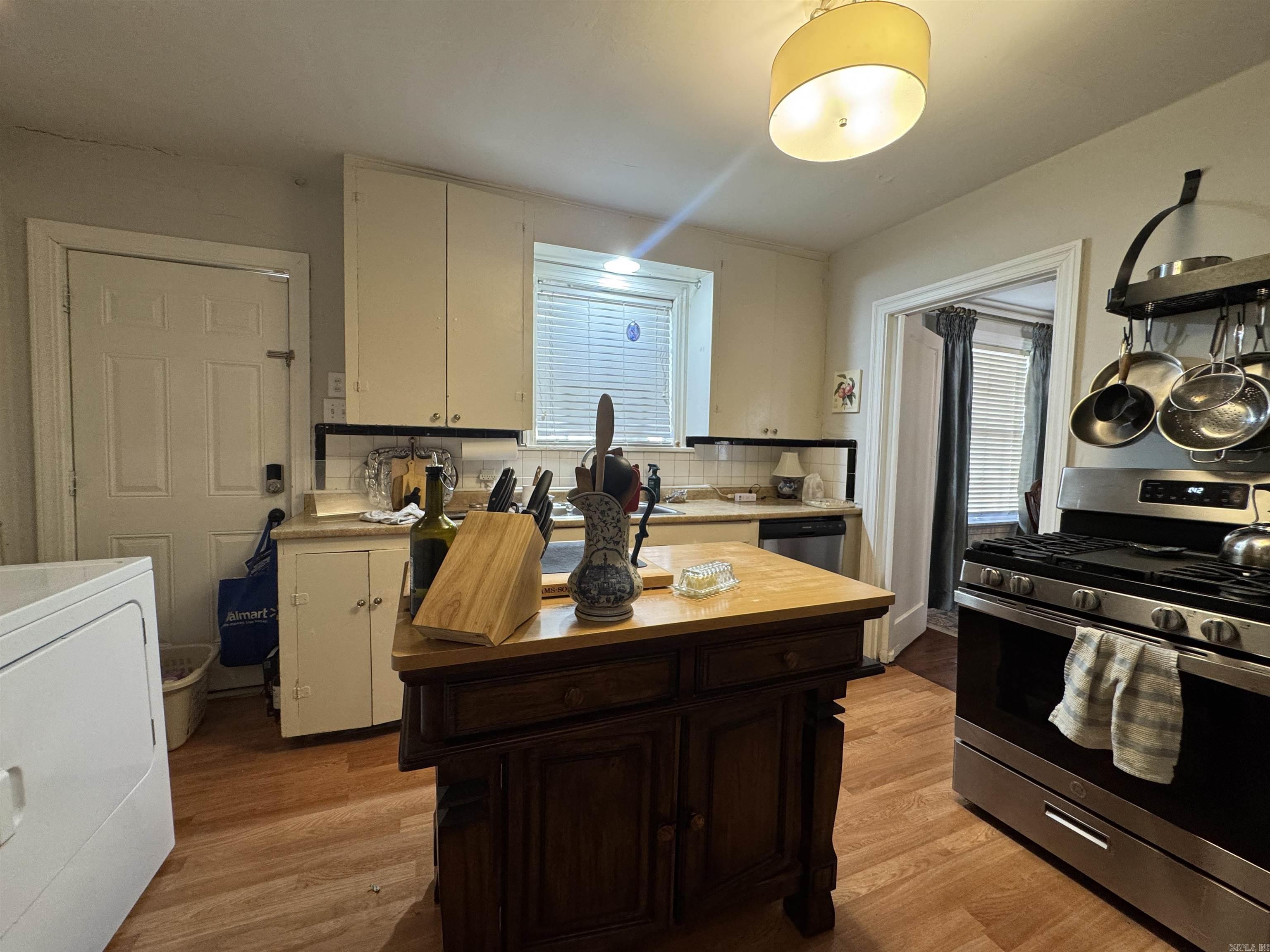 AUTEN & MOSS - Residential