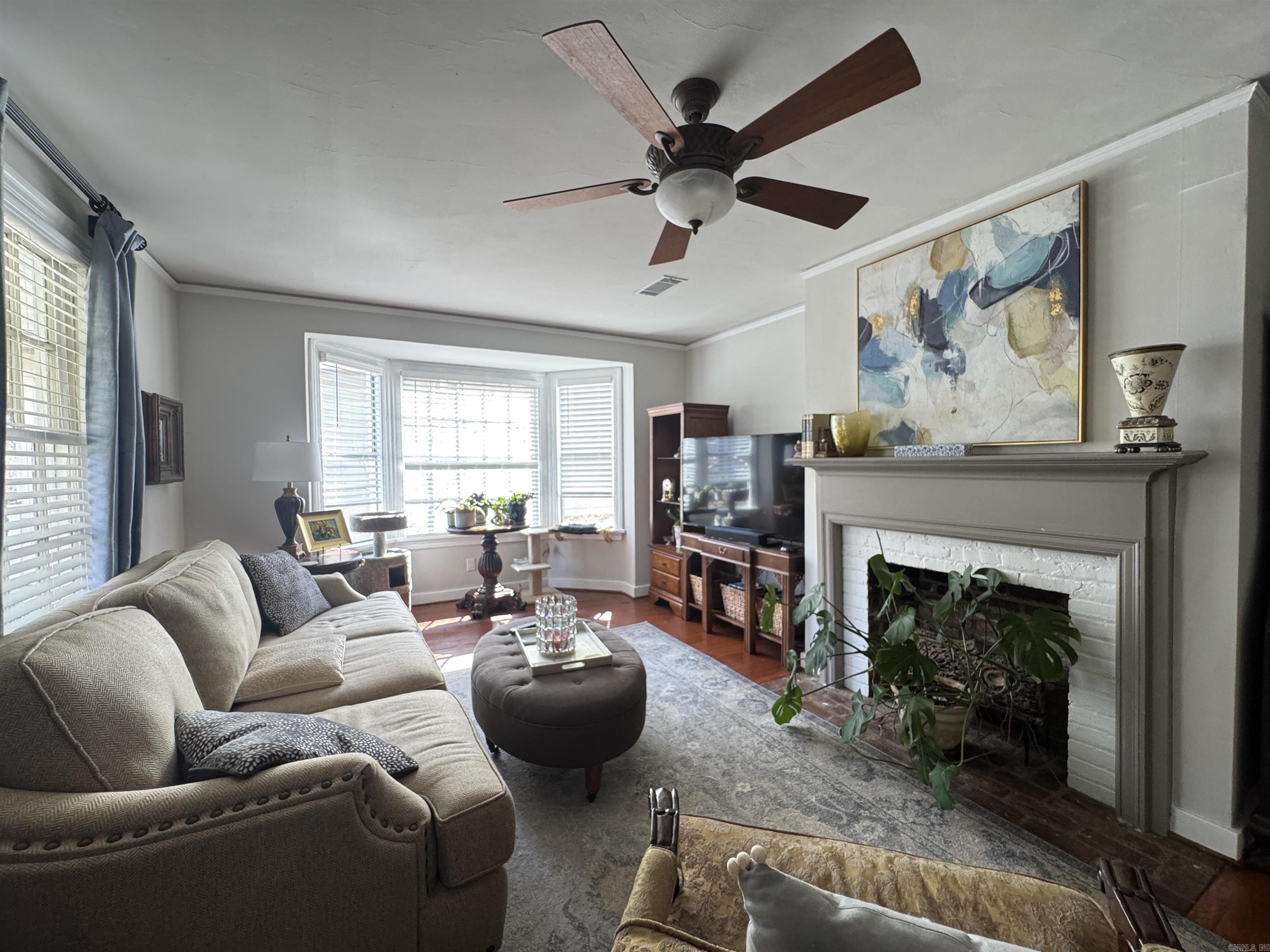 AUTEN & MOSS - Residential