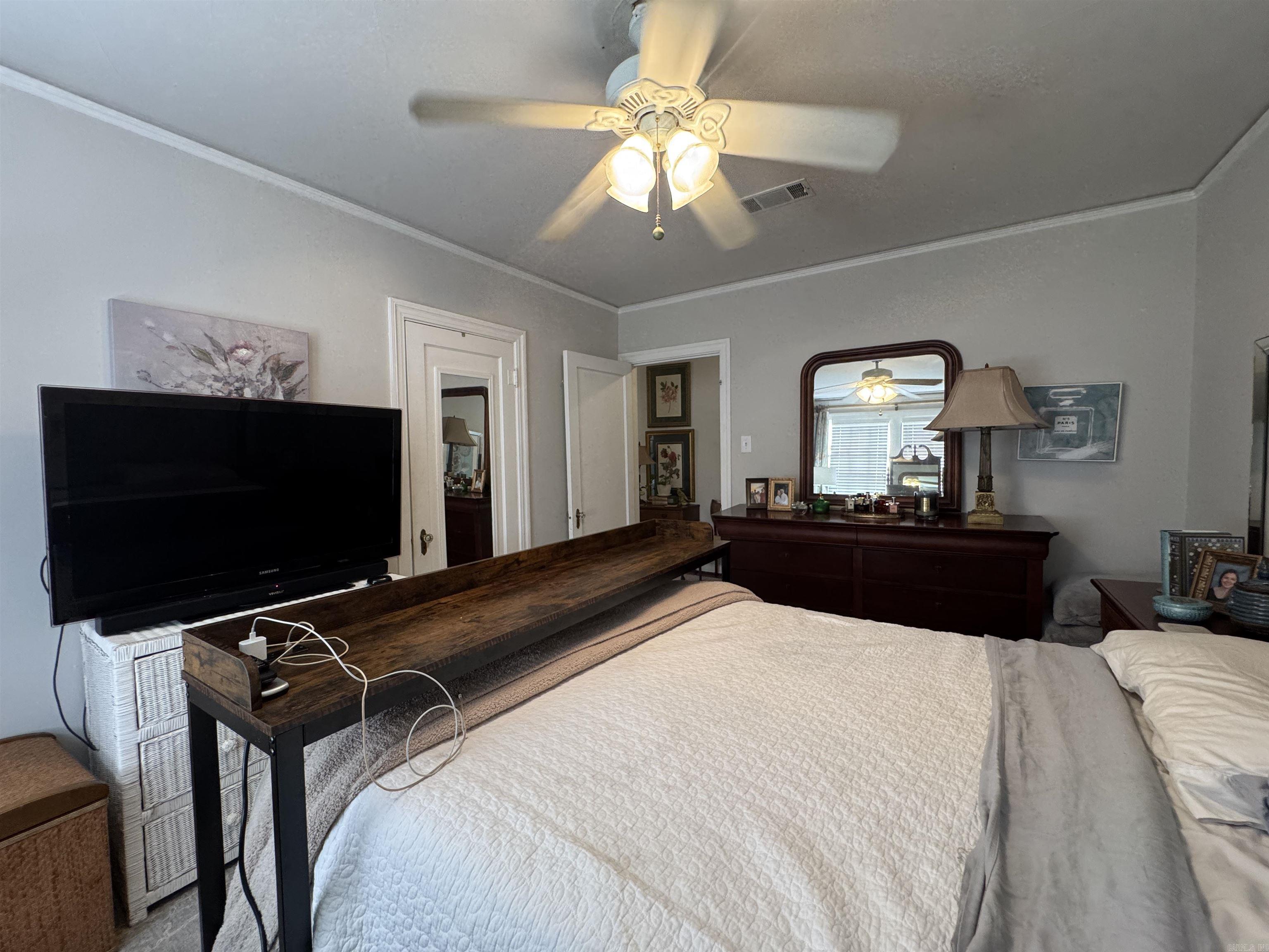 AUTEN & MOSS - Residential