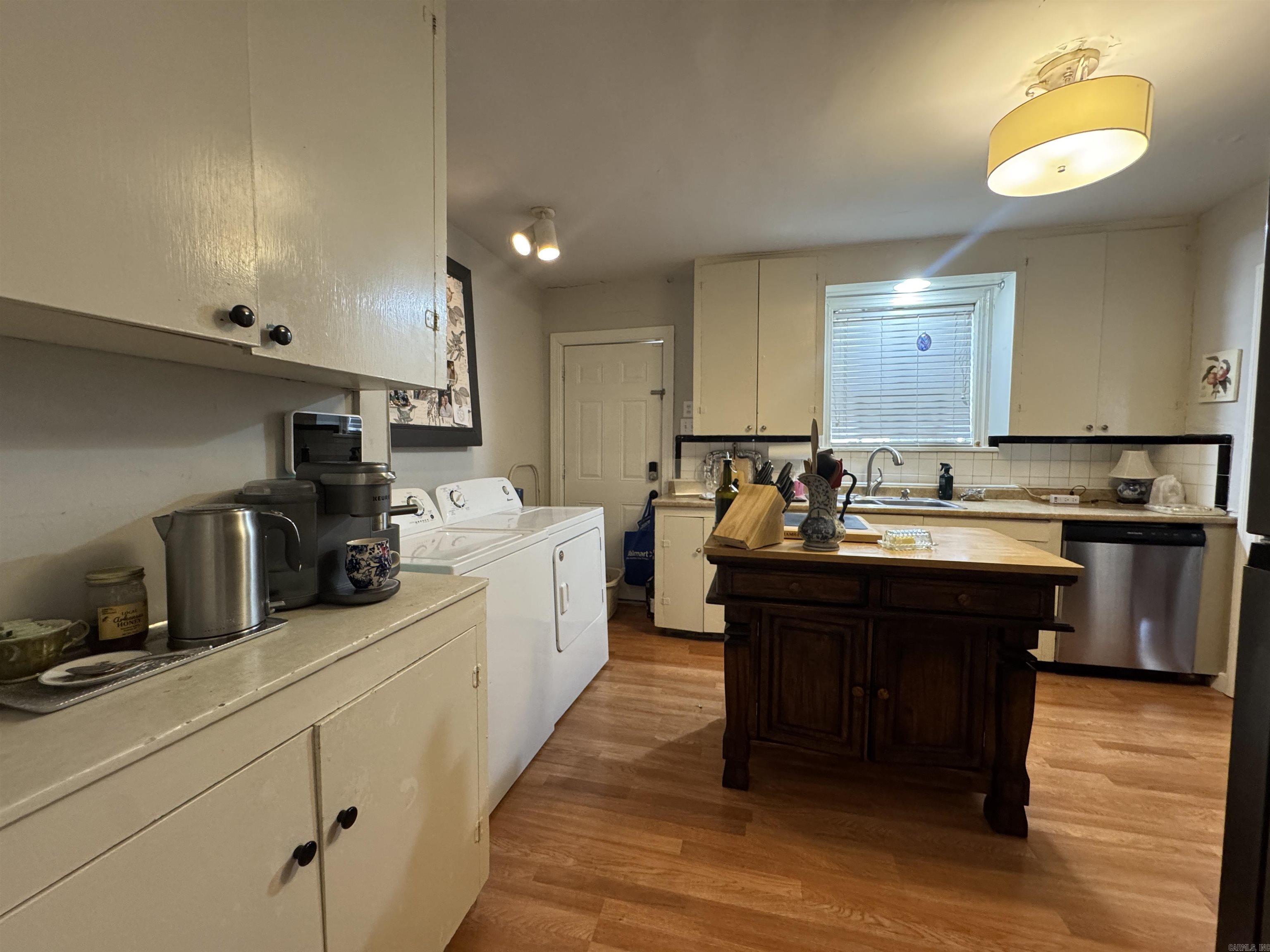 AUTEN & MOSS - Residential