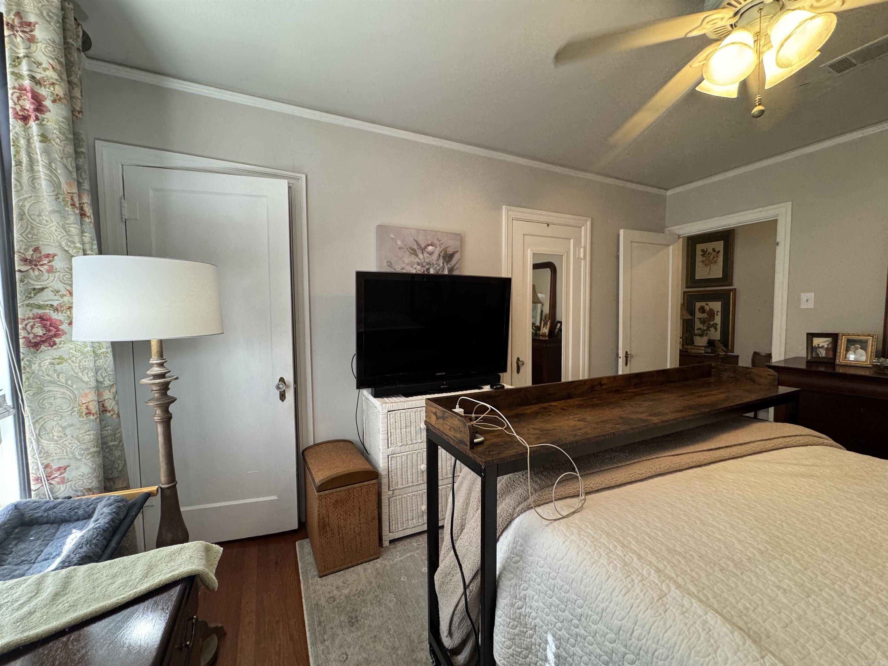 AUTEN & MOSS - Residential