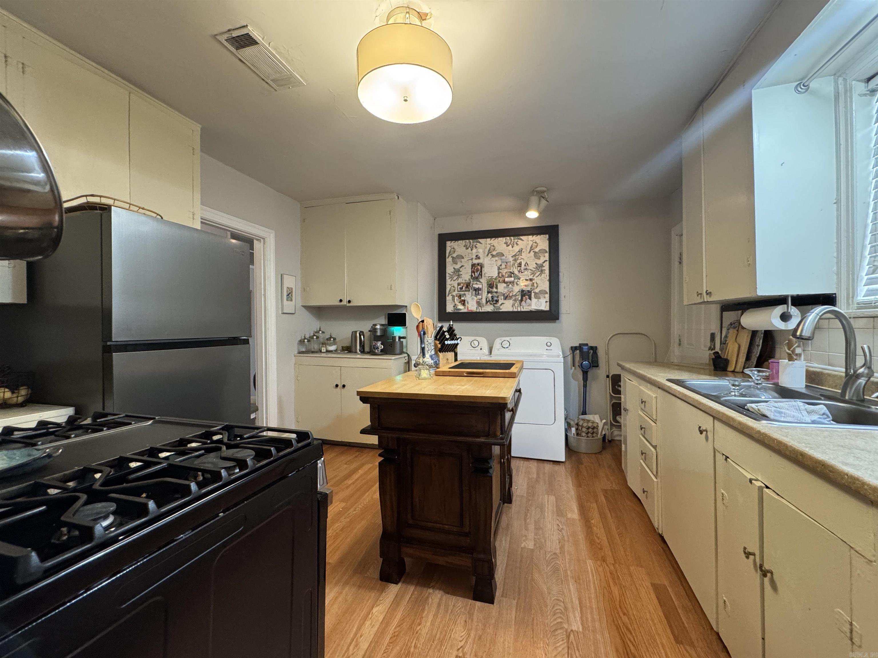 AUTEN & MOSS - Residential