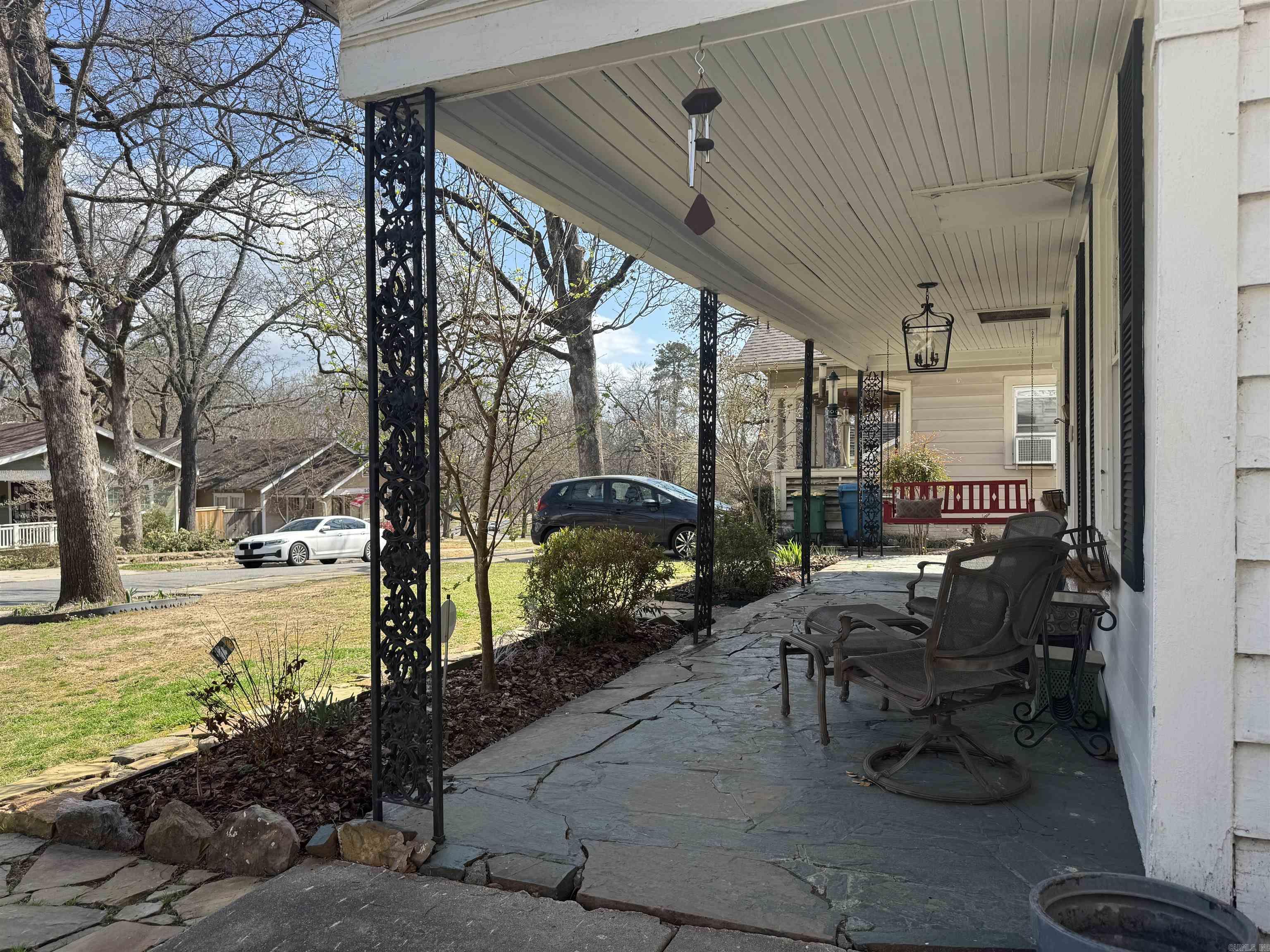 AUTEN & MOSS - Residential