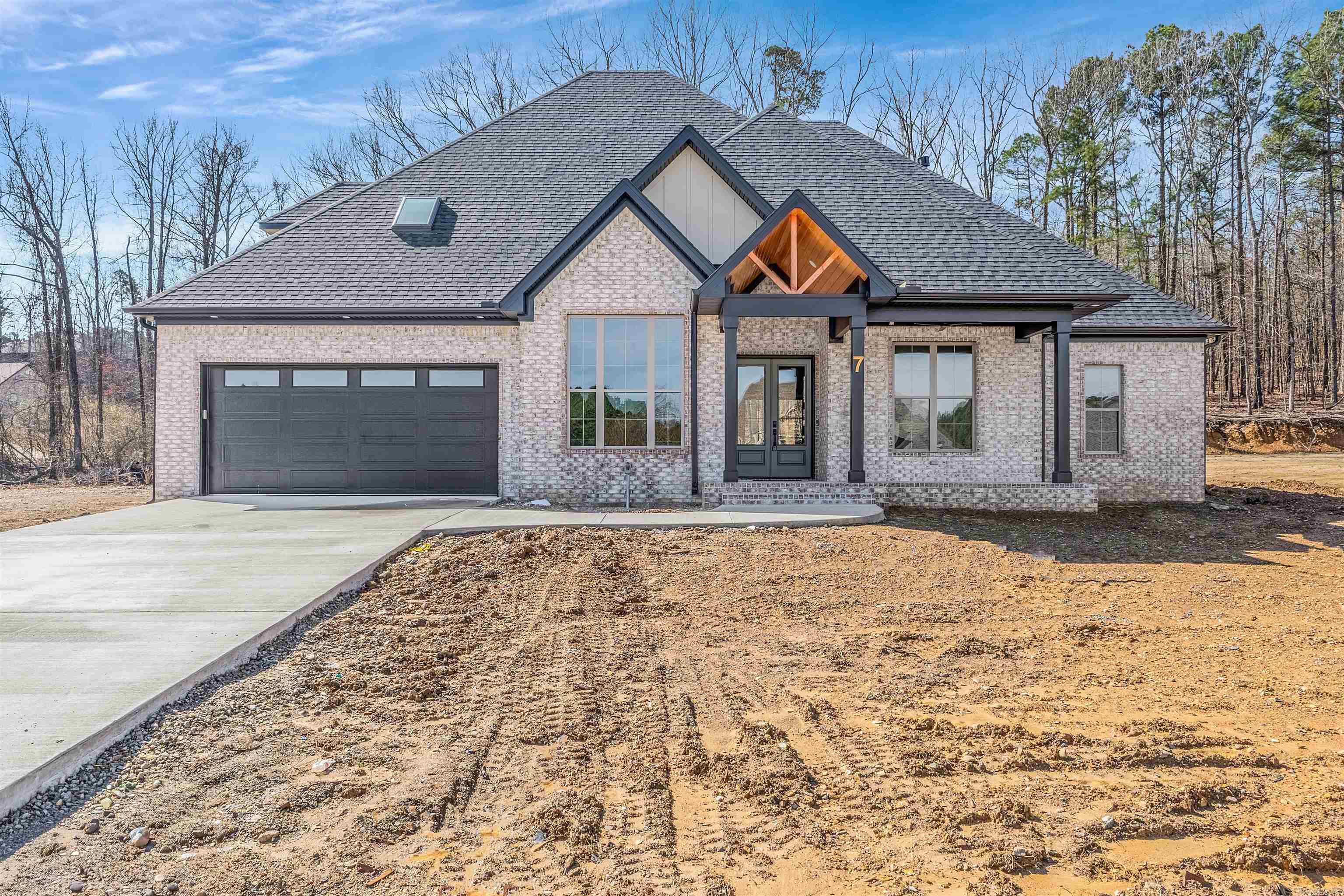 SIENNA LAKE - Residential