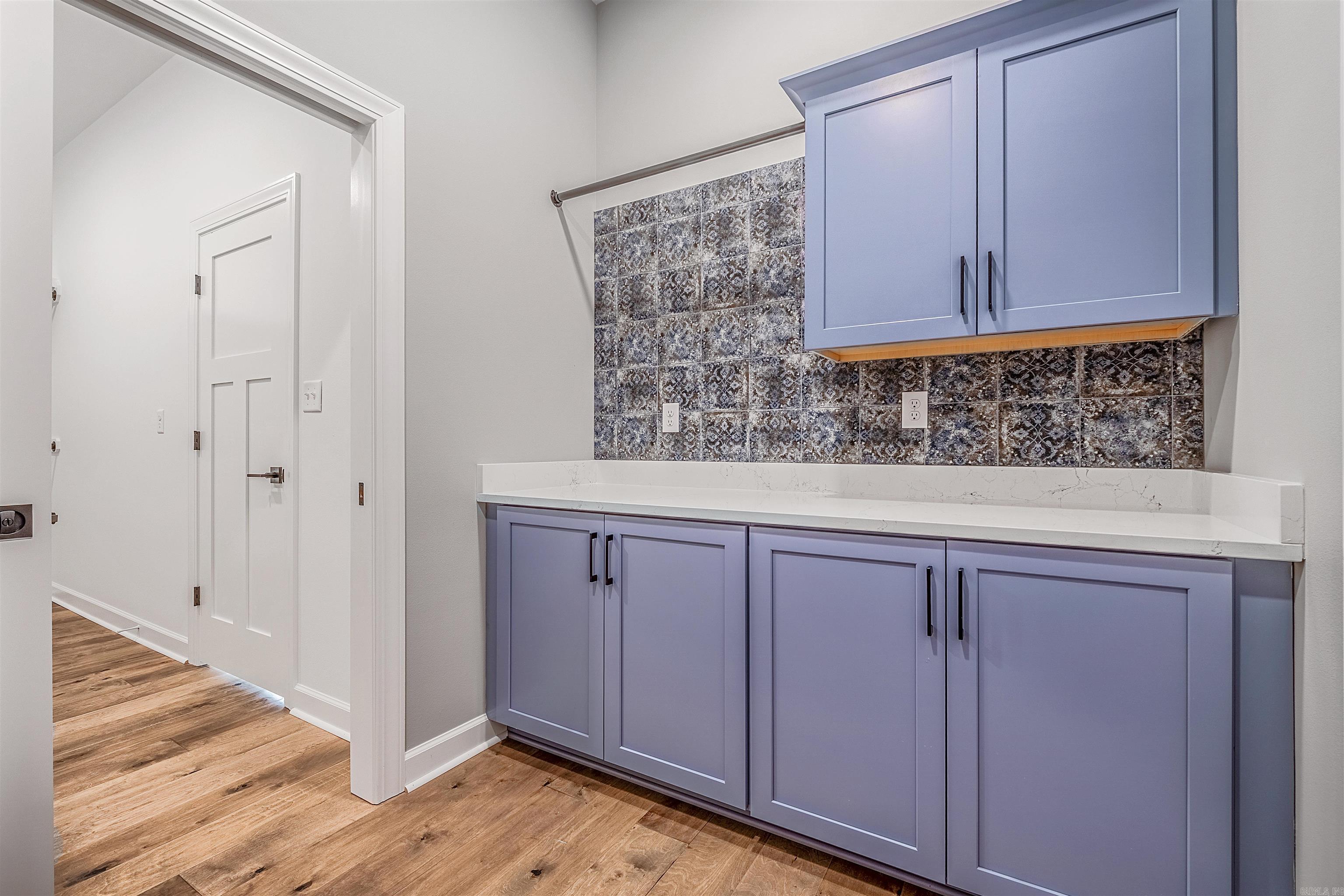 SIENNA LAKE - Residential