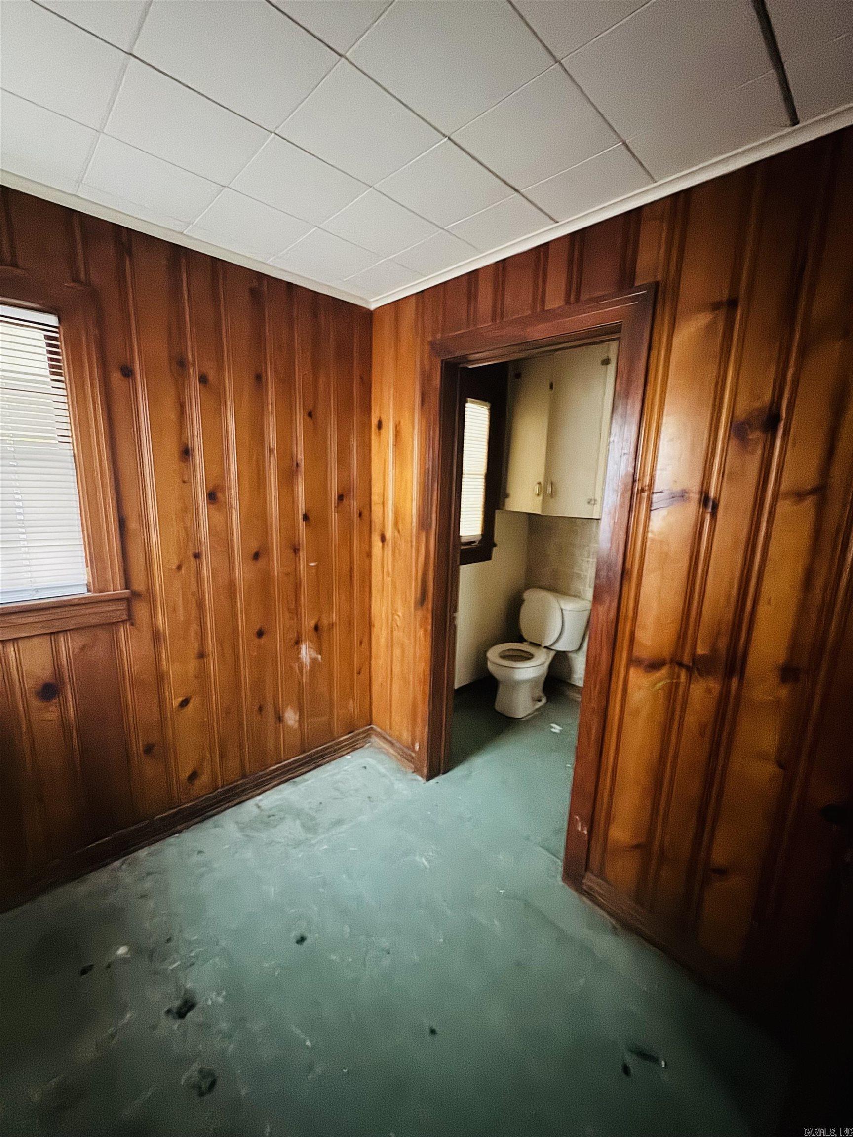 LONGINO & GOODE - Residential