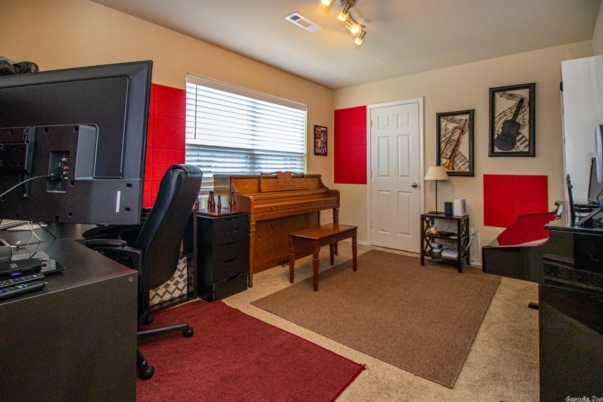 JUDE'S CROSSING - Residential