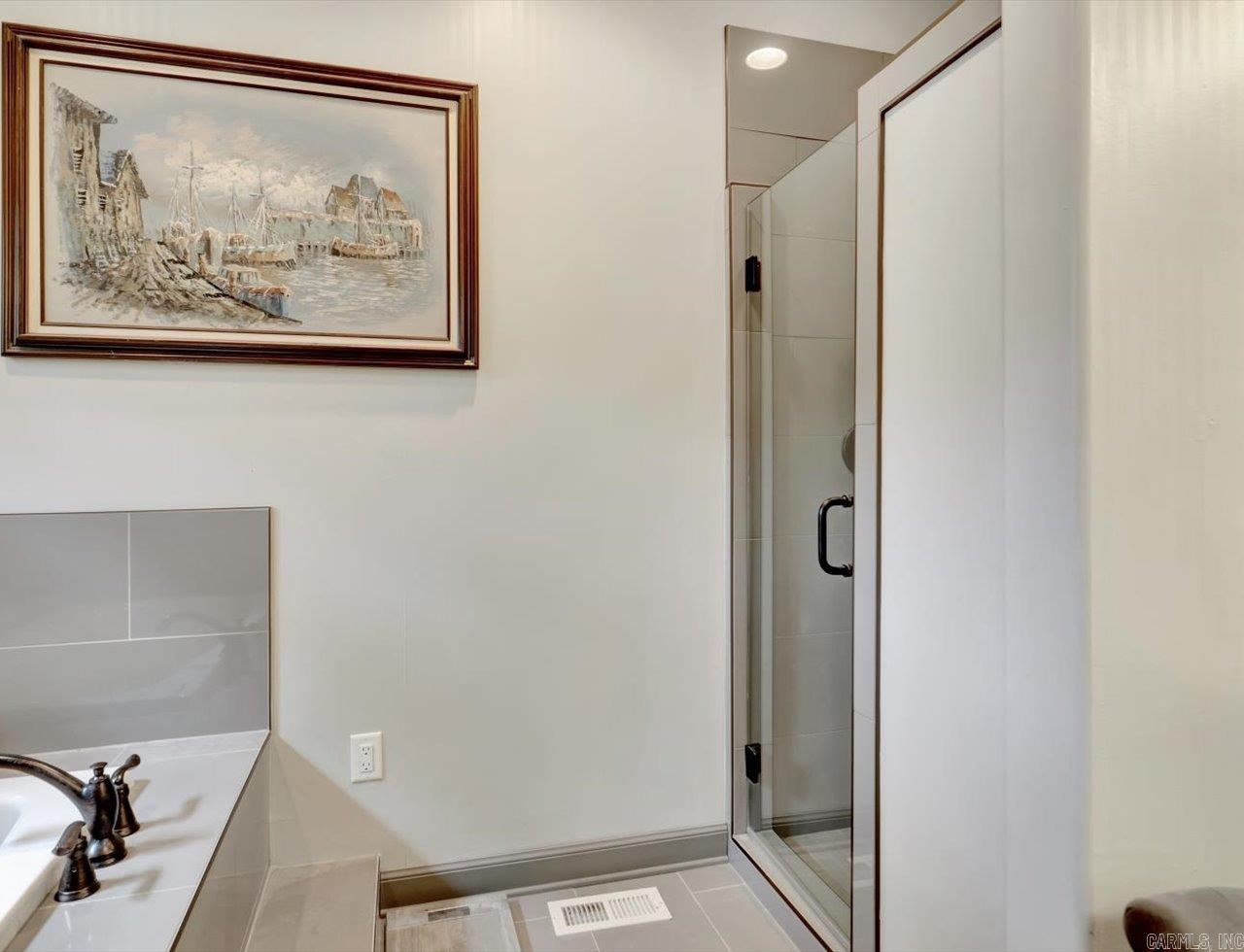 Isabella - Residential