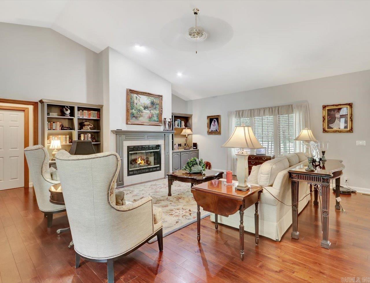Isabella - Residential