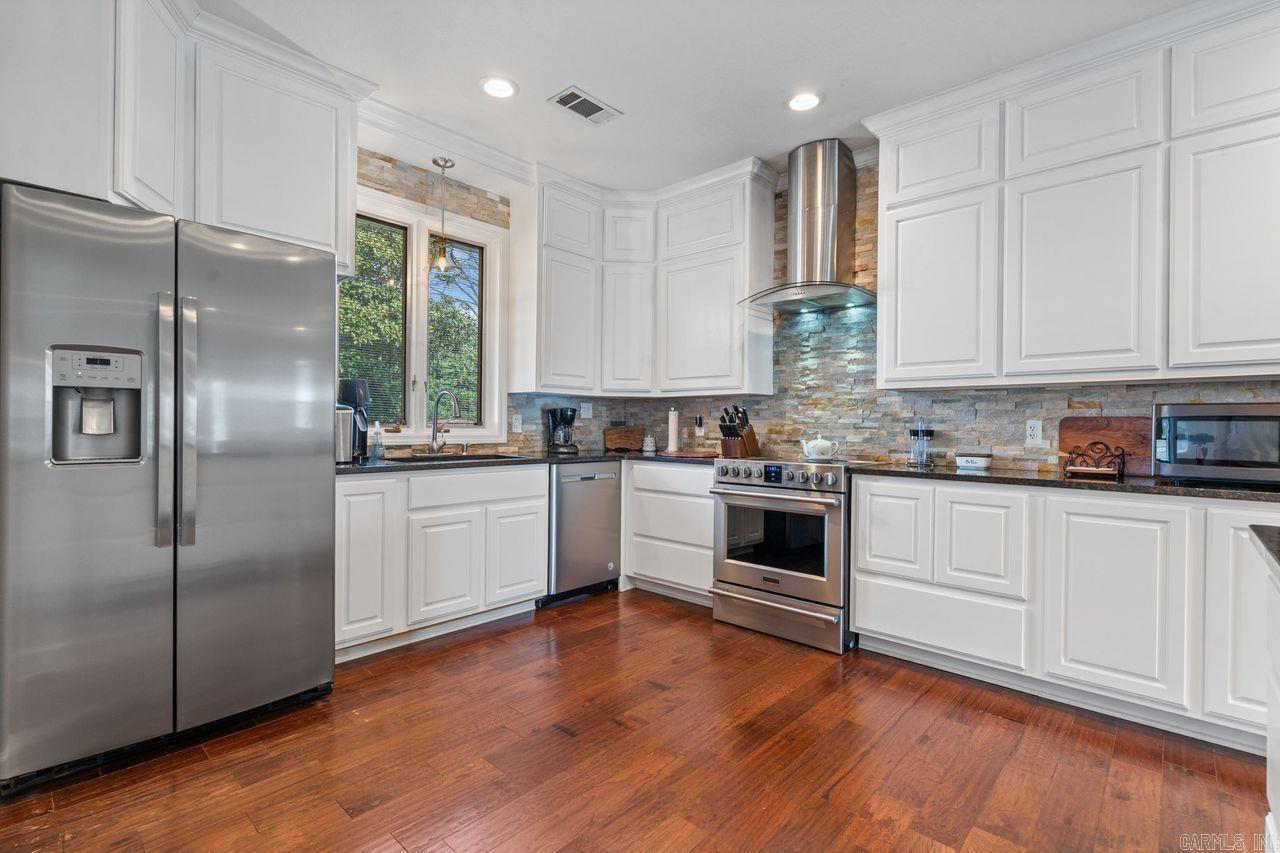 TREASURE ISLE 2 - Residential