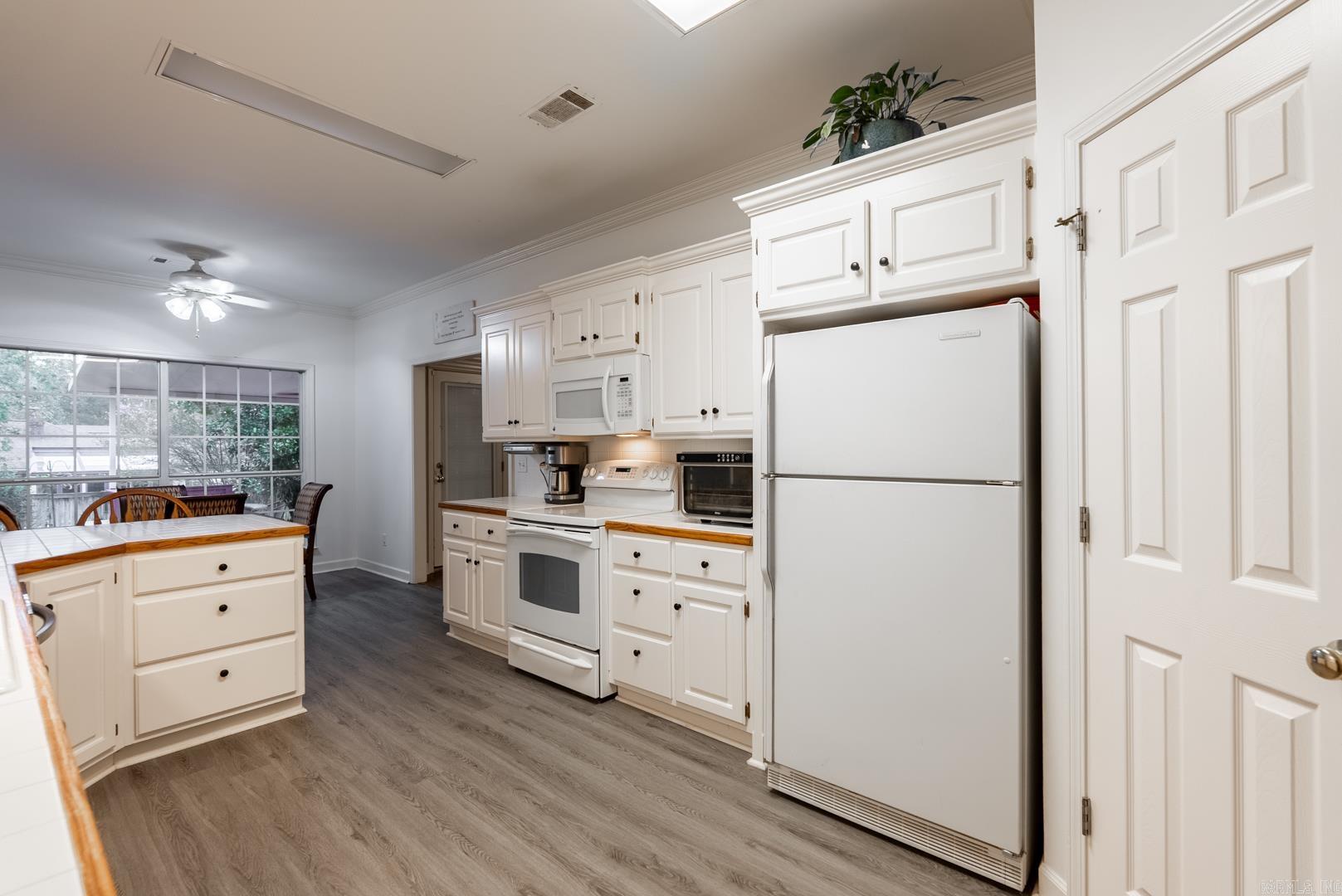 EDGEWATER ADDN - Residential