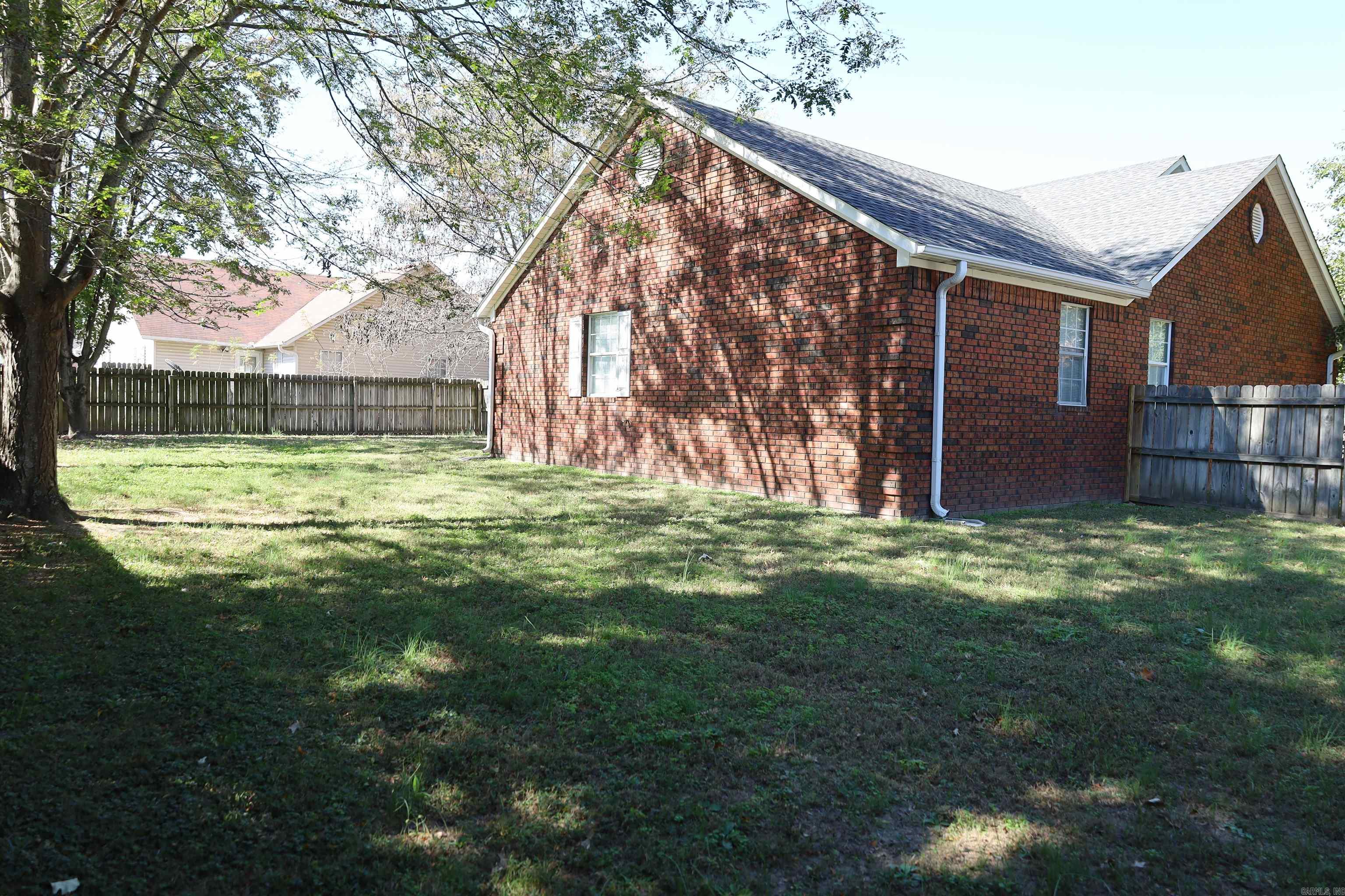 HUNTERS GLEN - Residential